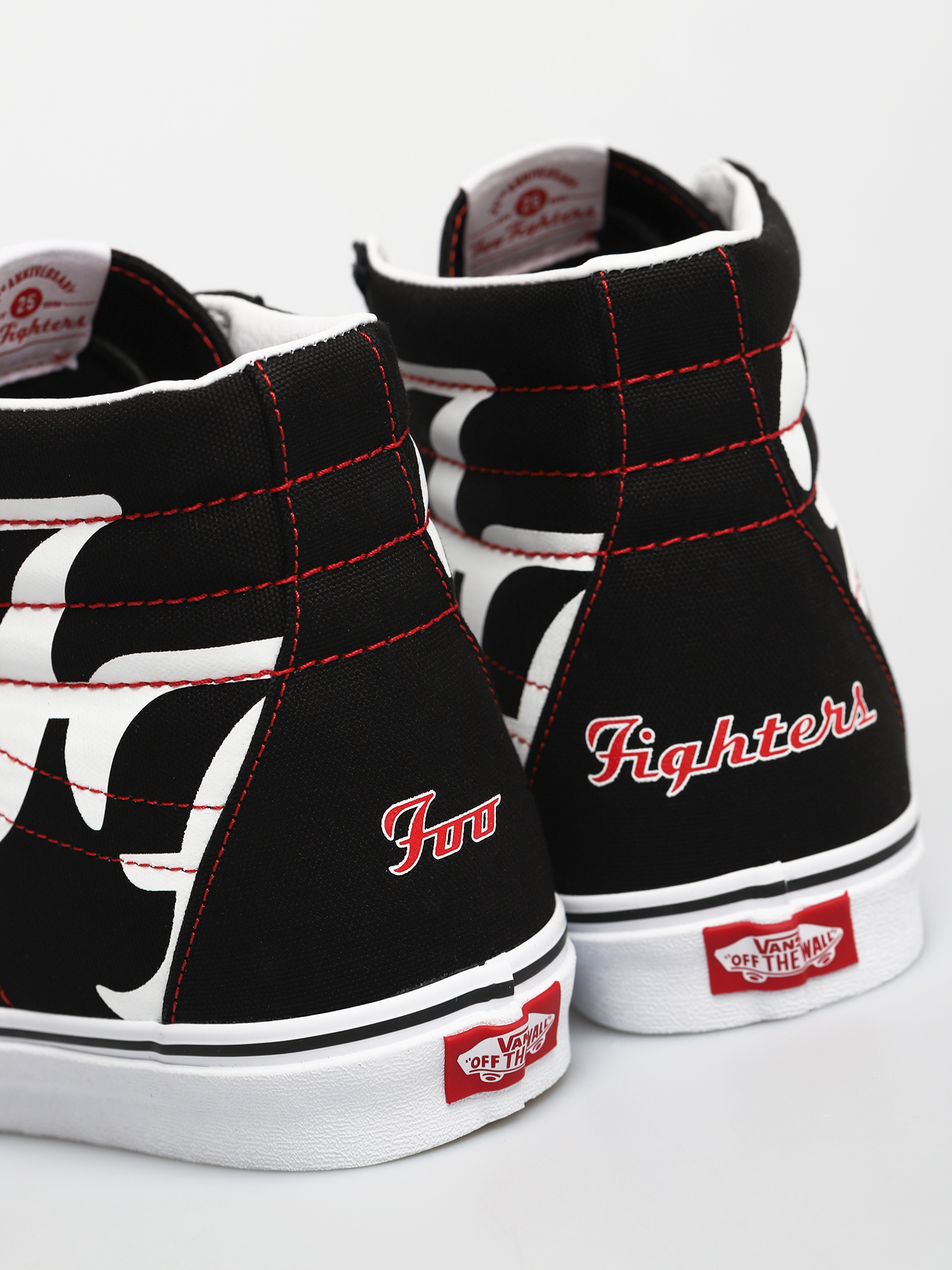 Vans Foo Fighters Sk8 Hi Shoes (black/true white)