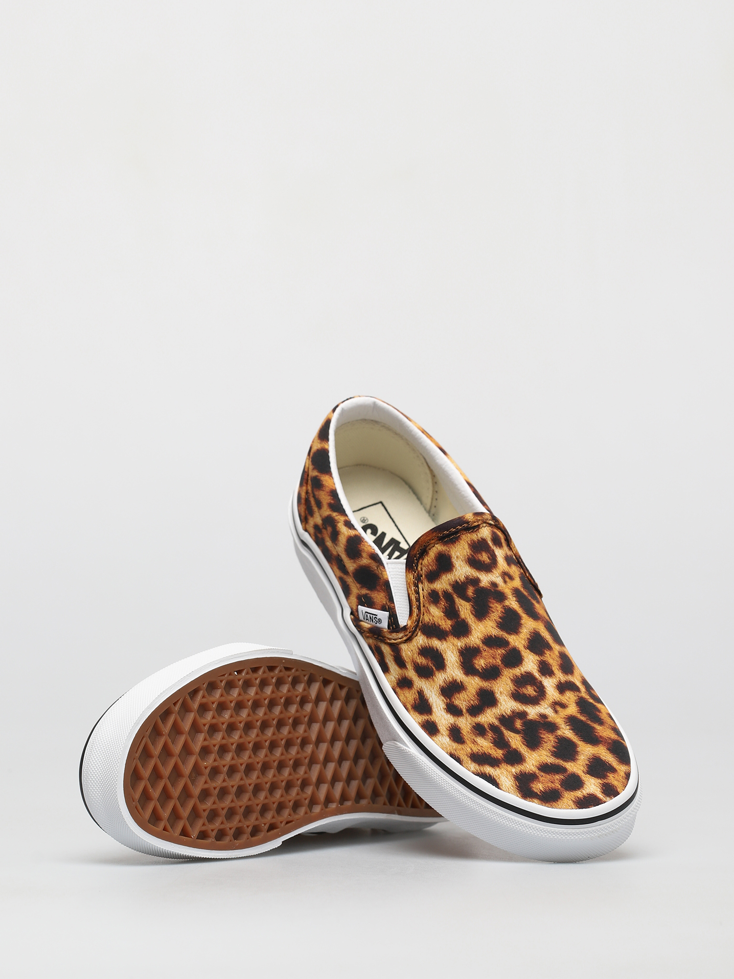 vans classic slip on leopard