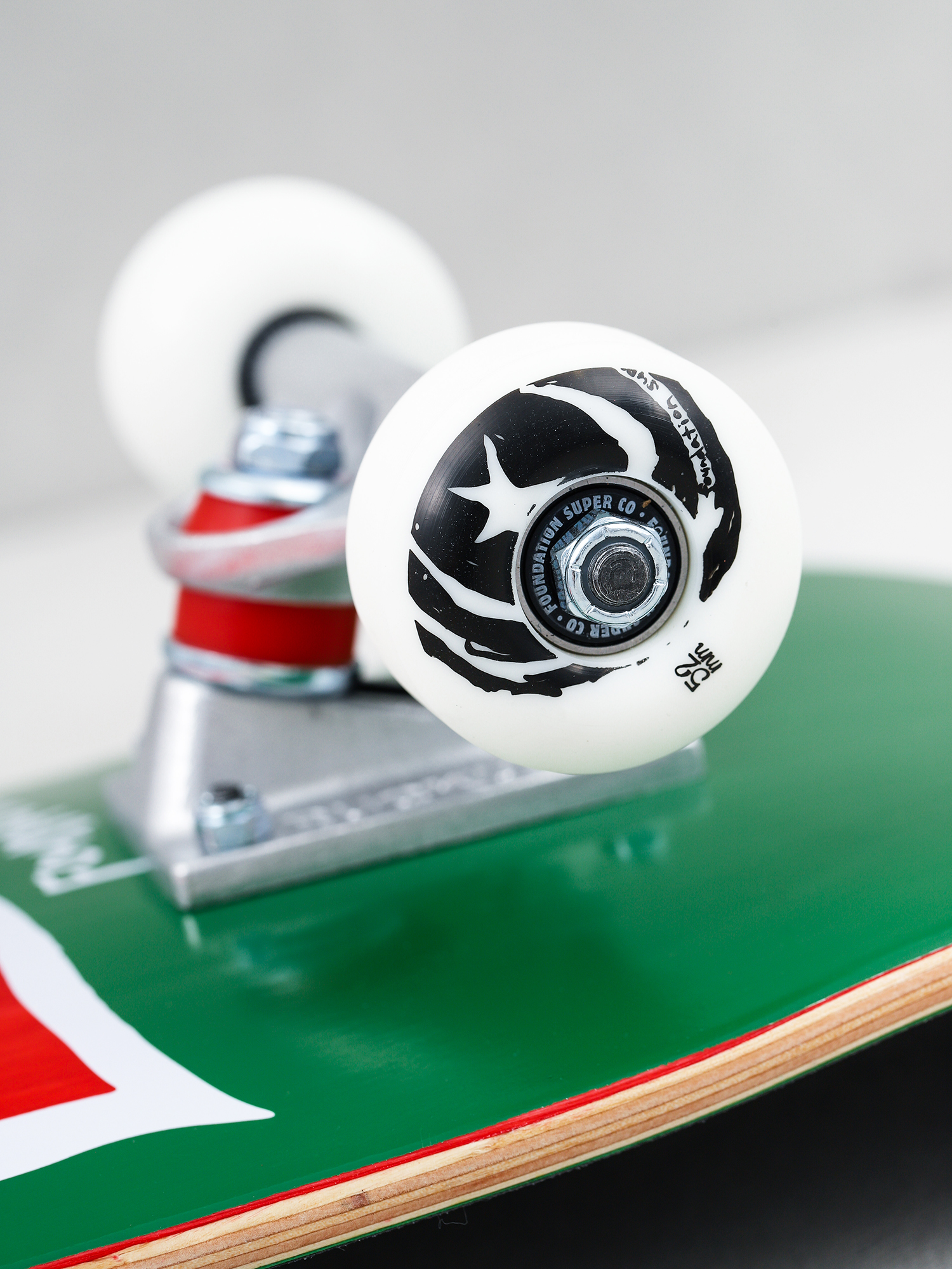 Foundation Star And Moon V2 Skateboard (green)