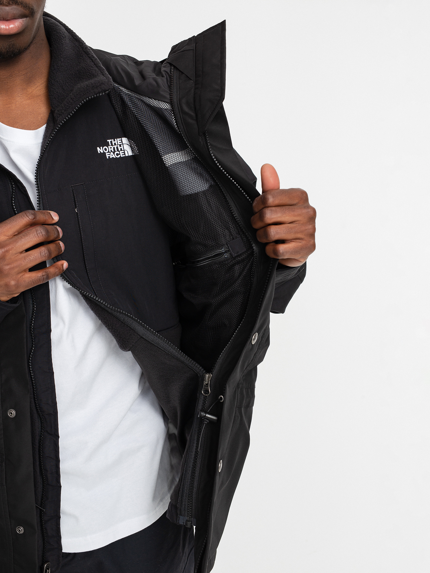 The North Face 1994 Retro Mountain Light FutureLight Jacket (tnf black)