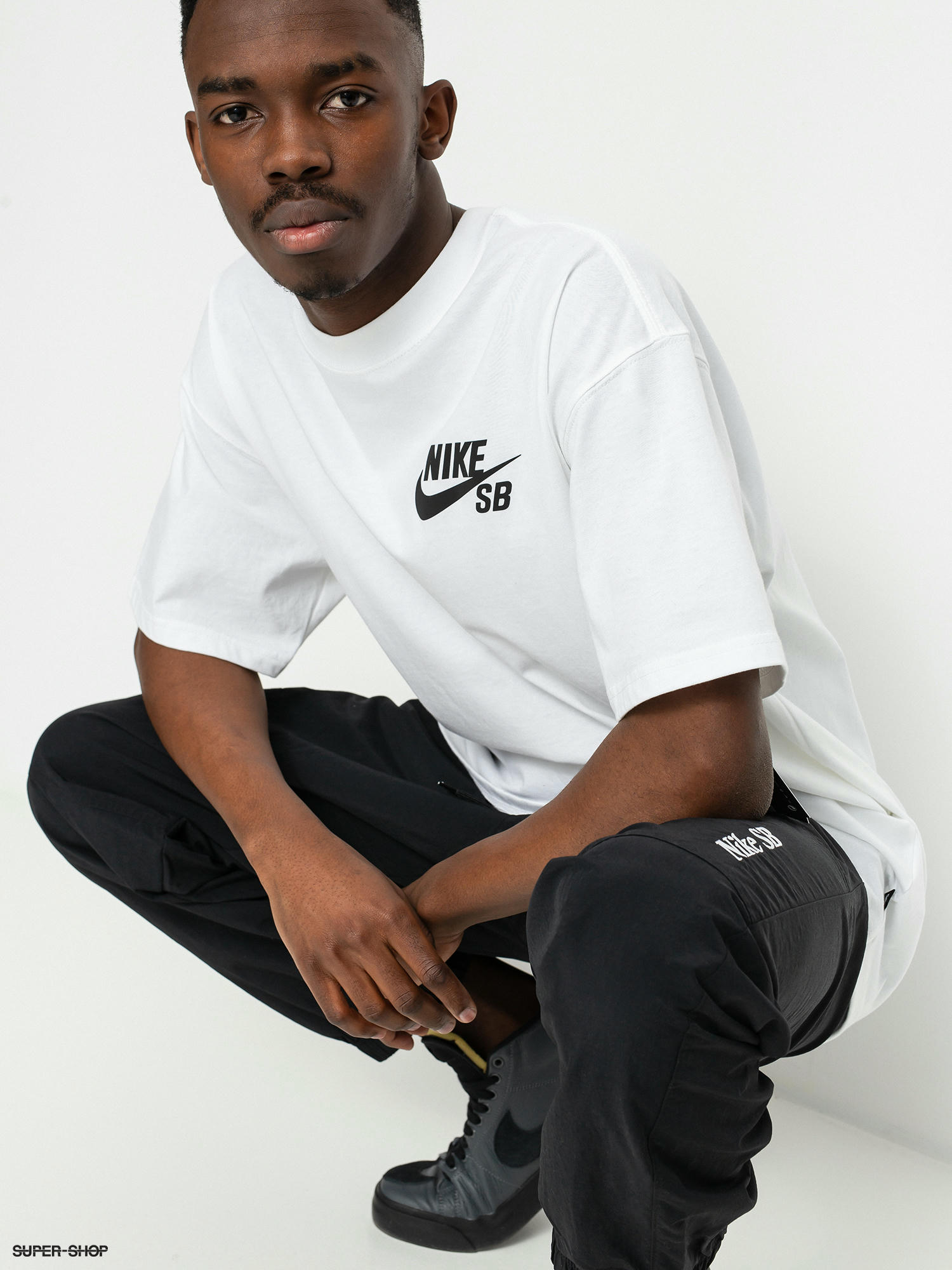 Nike sb best sale white shirt