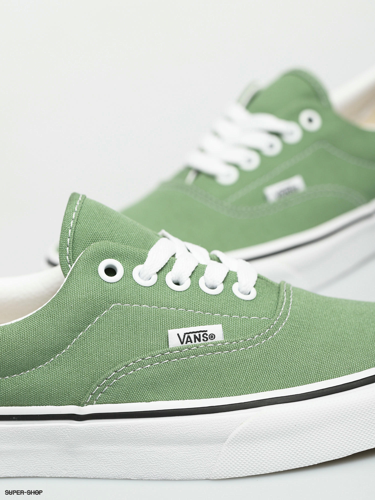 Vans Era Shoes (shale green/true white)