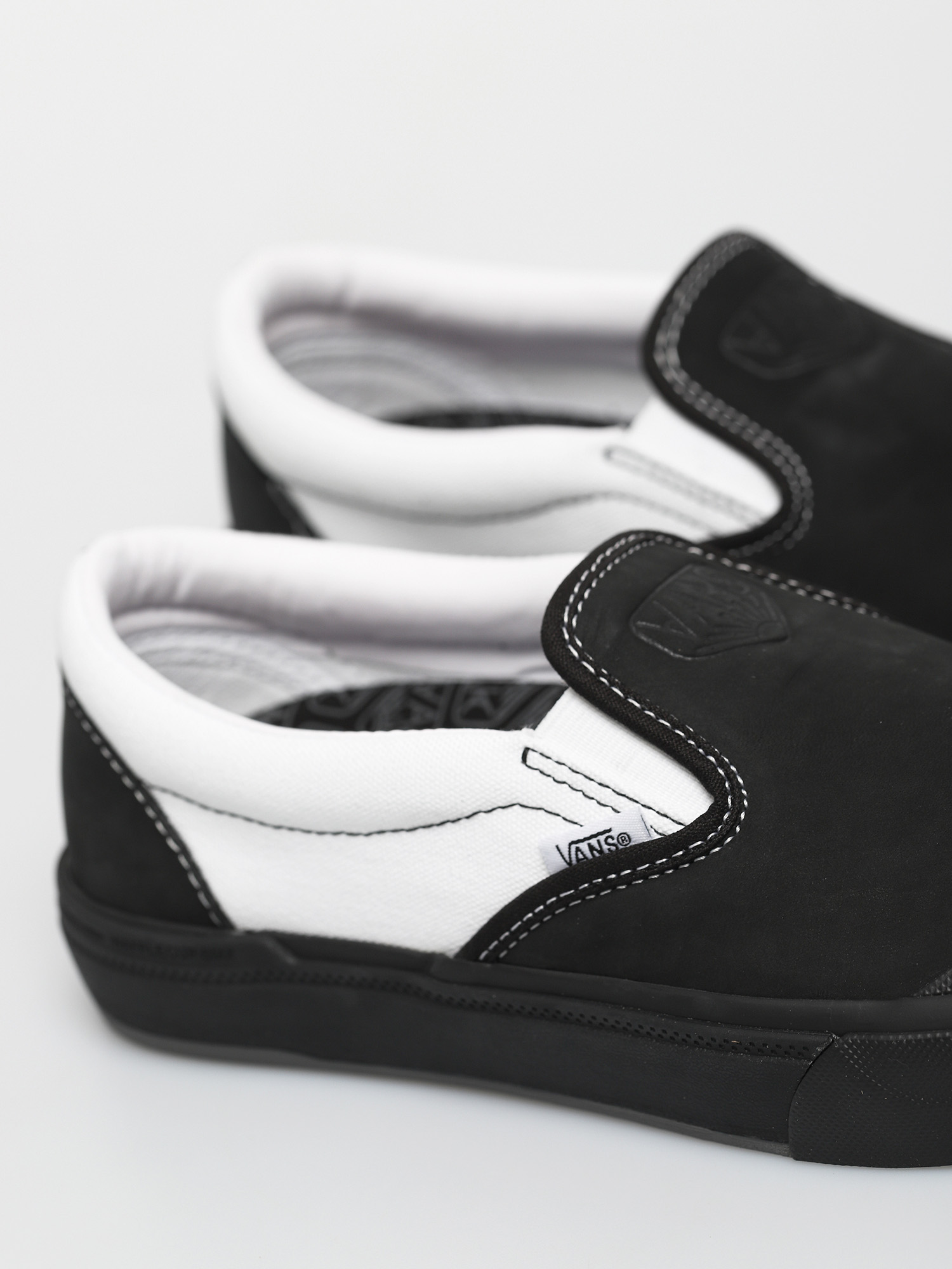 Vans Bmx Slip On Shoes (dak black/white)