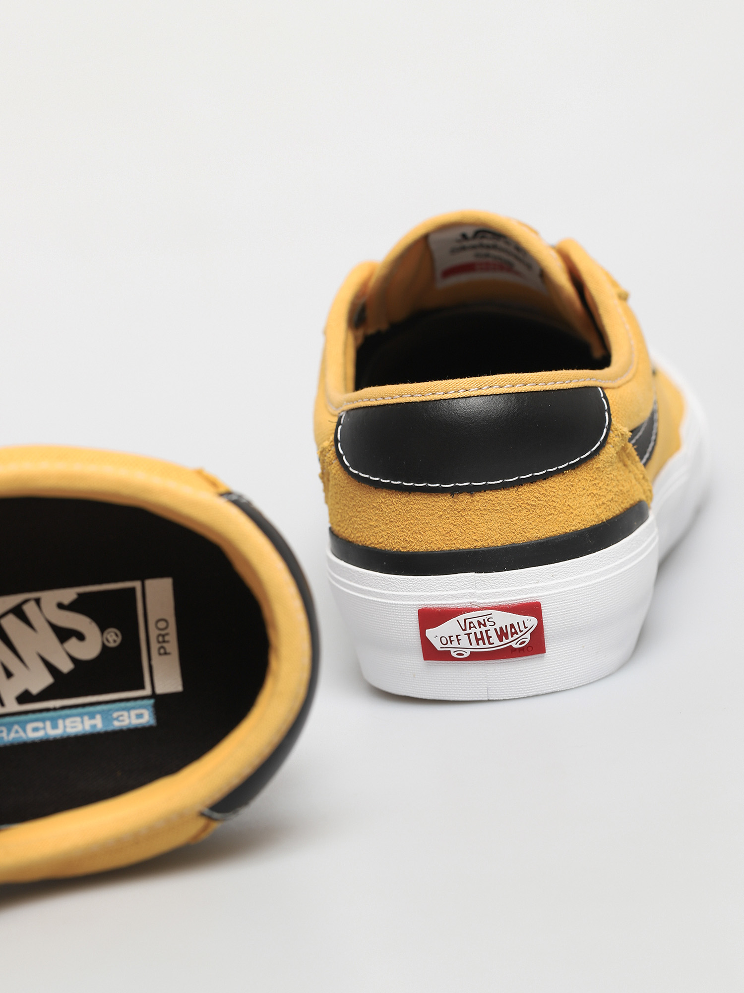 Vans Chima Pro 2 Shoes (gold/black)