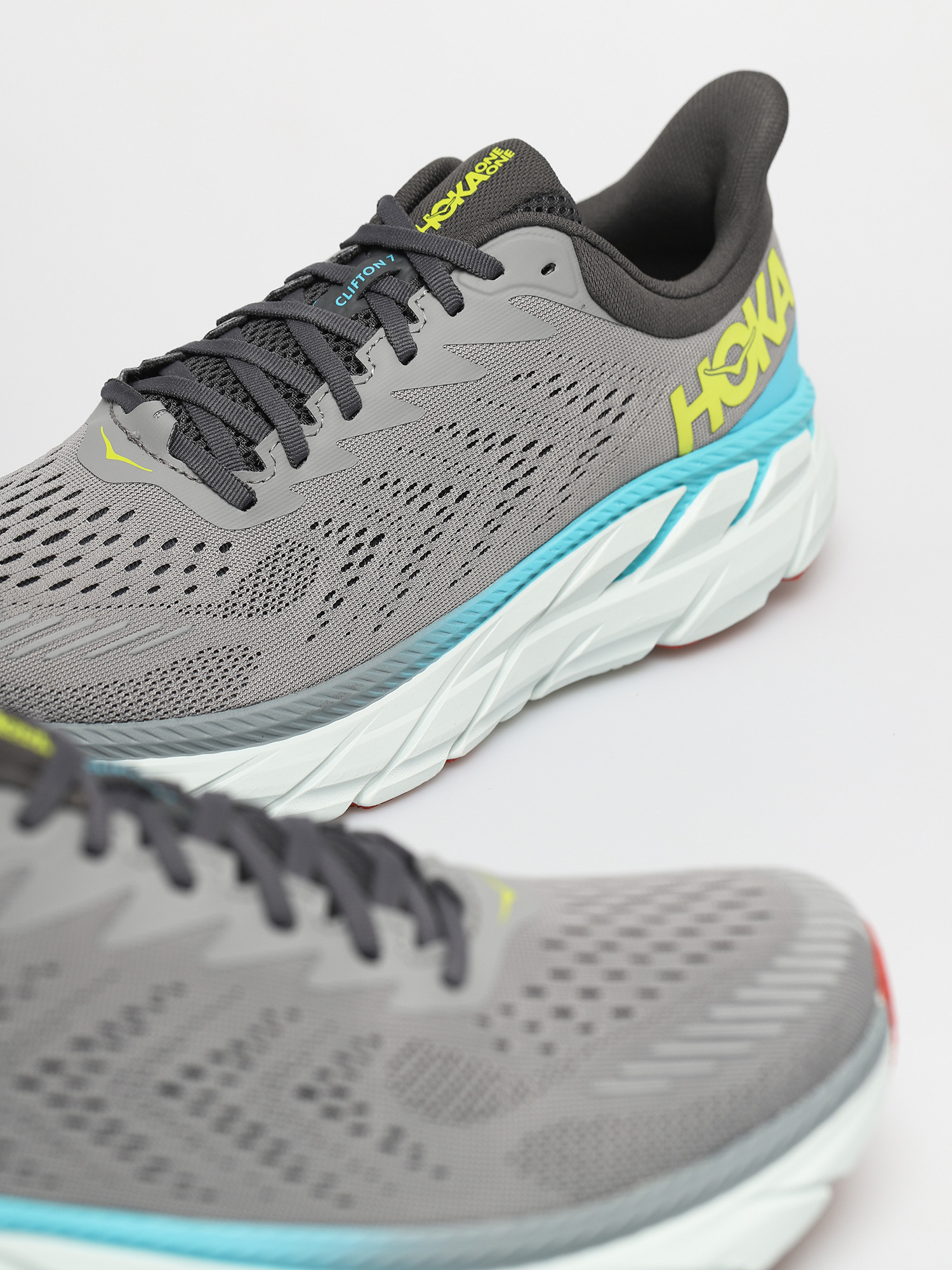 Hoka One One Clifton 7 Shoes (wild dove/dark shadow)