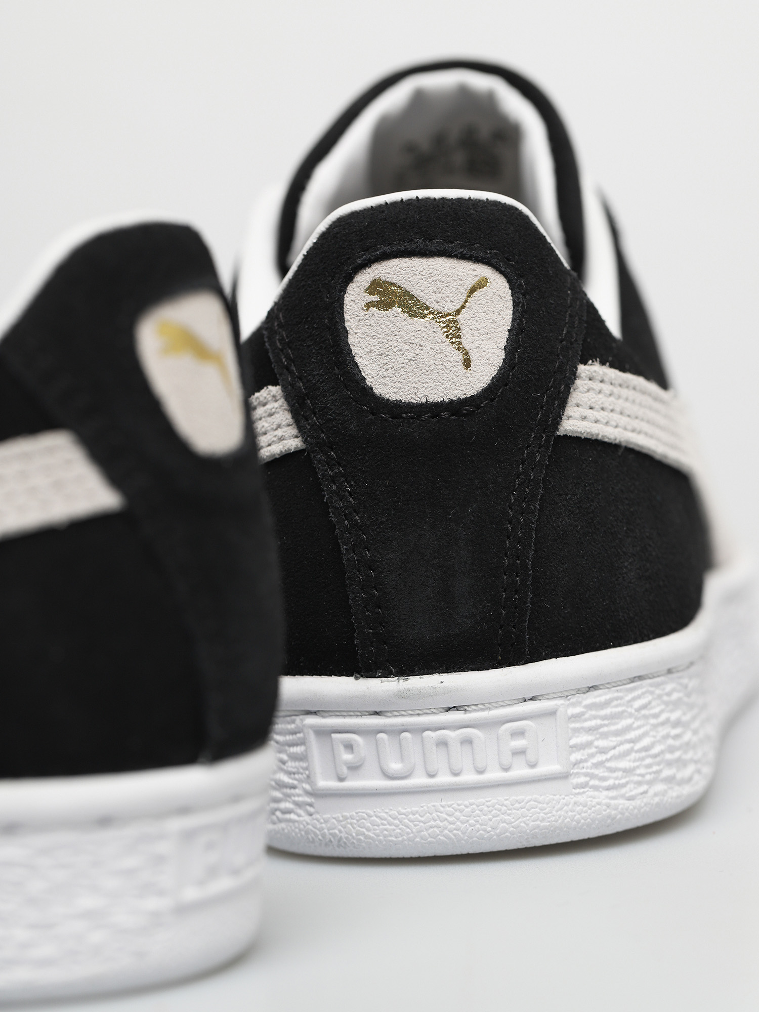 Puma Suede Classic XXI Shoes (black)