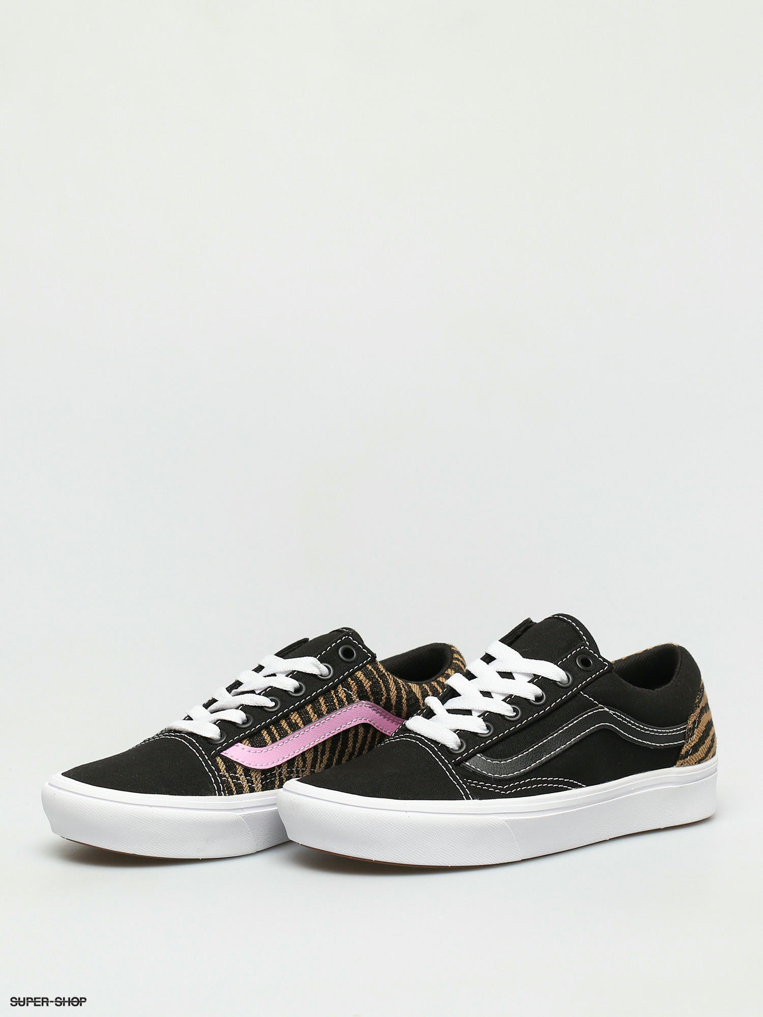 vans comfycush old skool pink