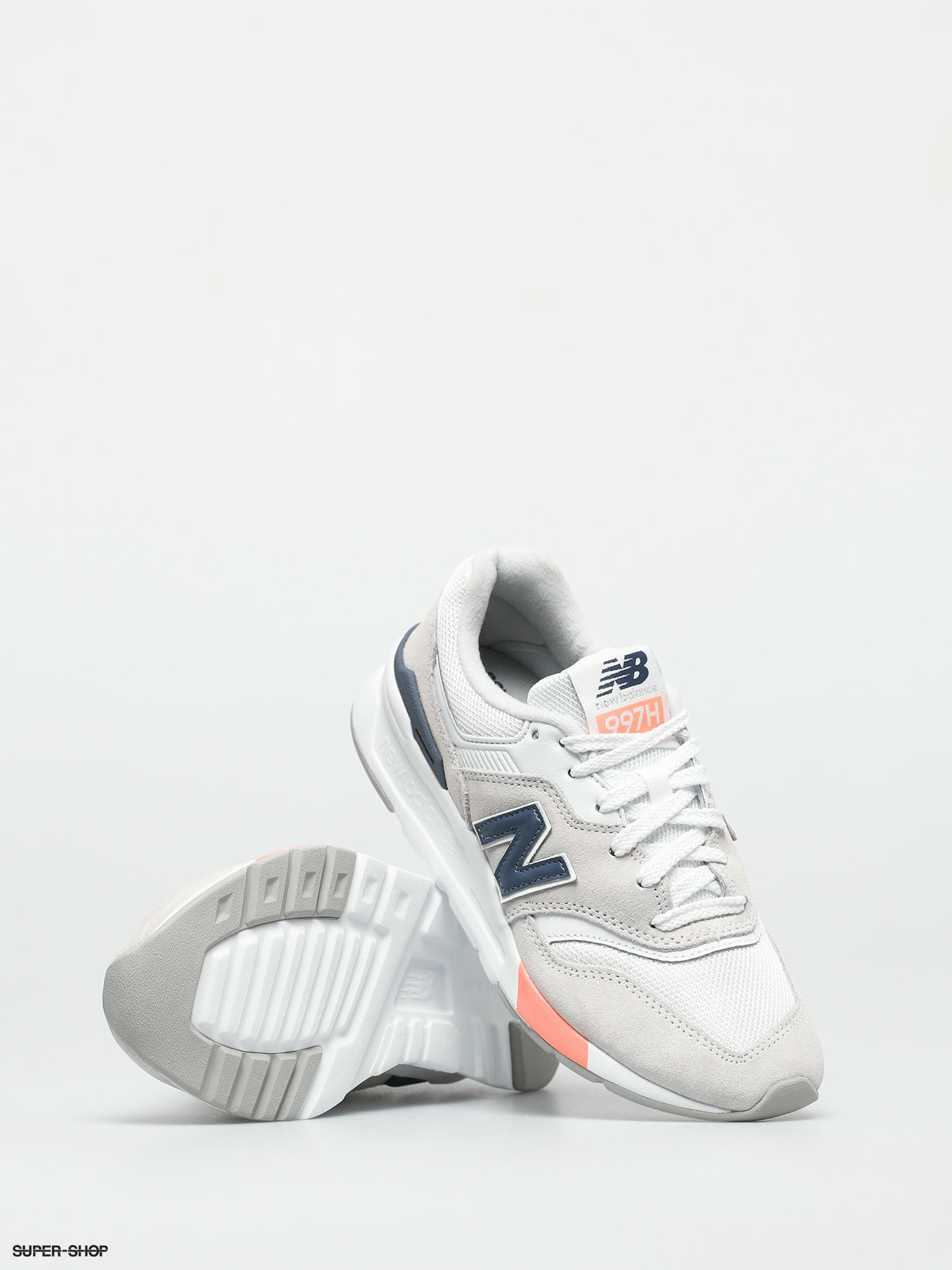 new balance 997 triple grey