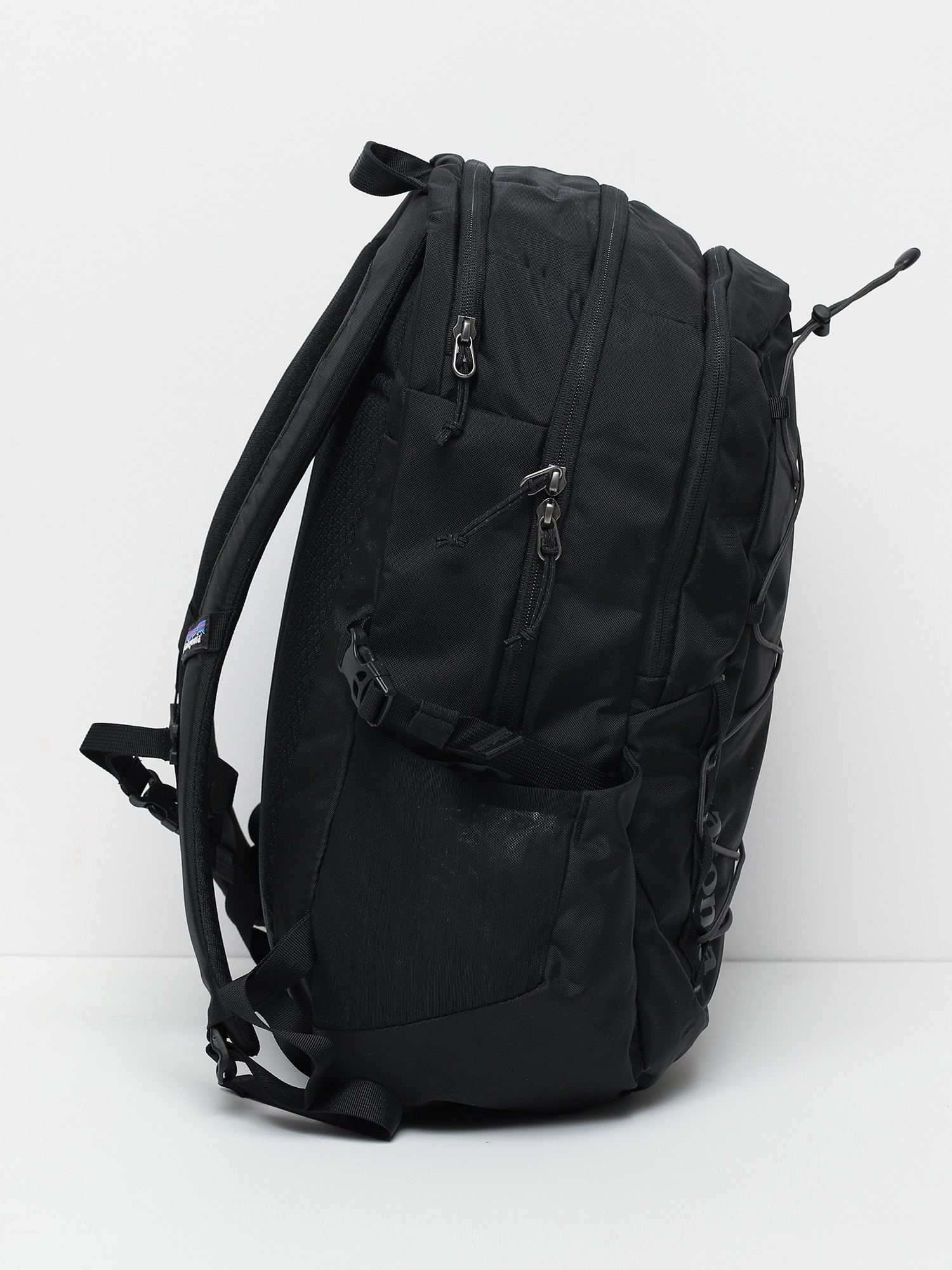 patagonia chacabuco backpack 32l black Patagonia Chacabuco Pack 30L Backpack (black)