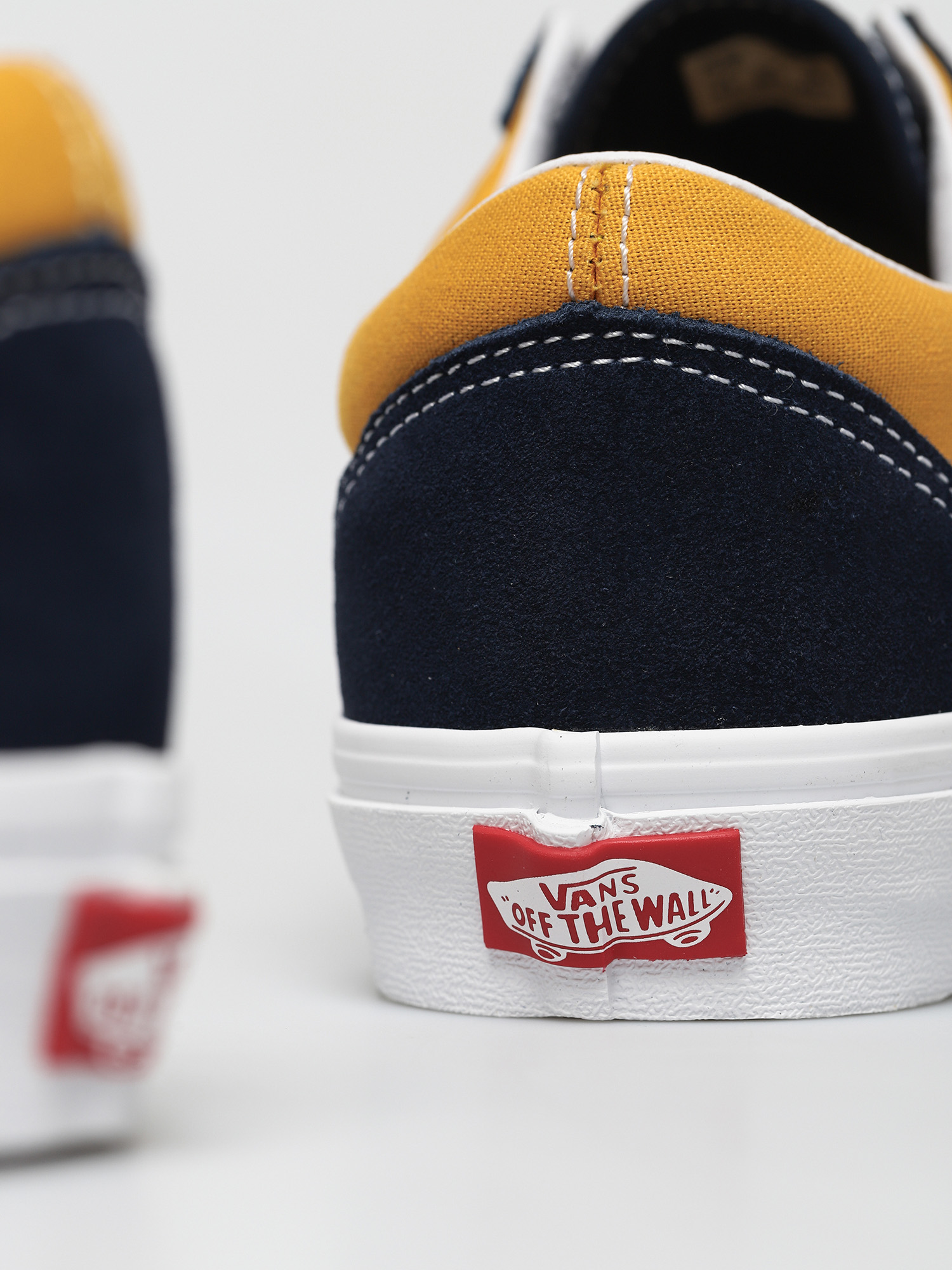 Vans Old Skool Shoes (classic sport dress blues/saffron)