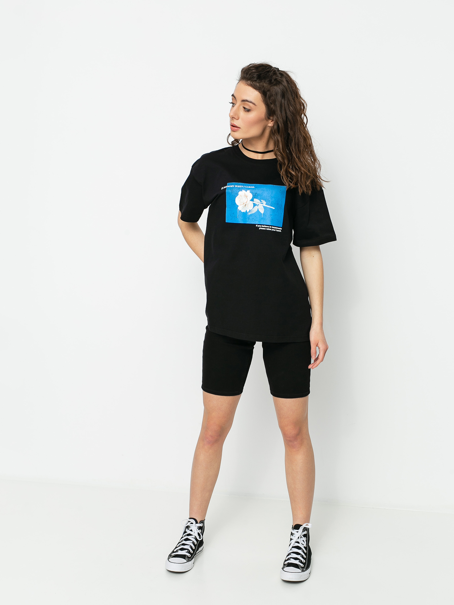 Local Heroes In Memory T-shirt Wmn (black)