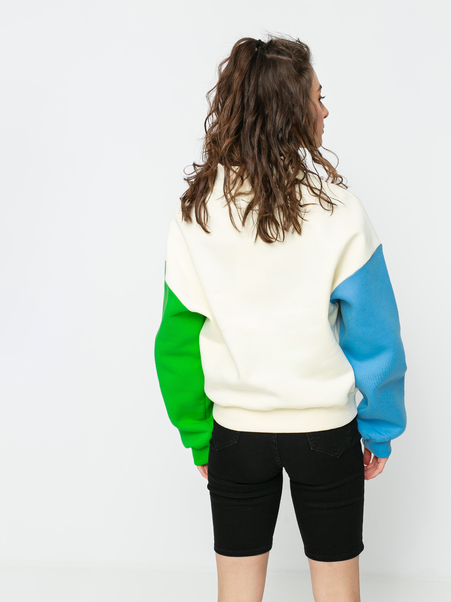 grass green sweatshirt