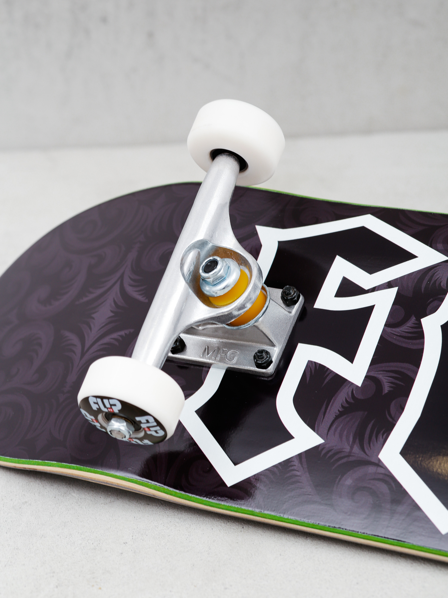 Flip HKD Skateboard (gothic black)