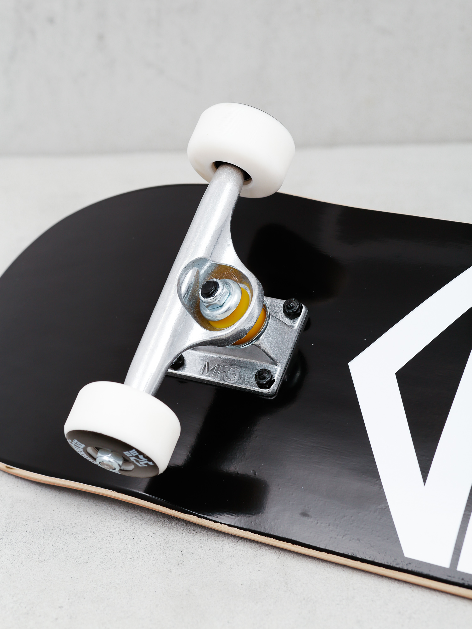 Sk8Mafia House Logo Skateboard (black)