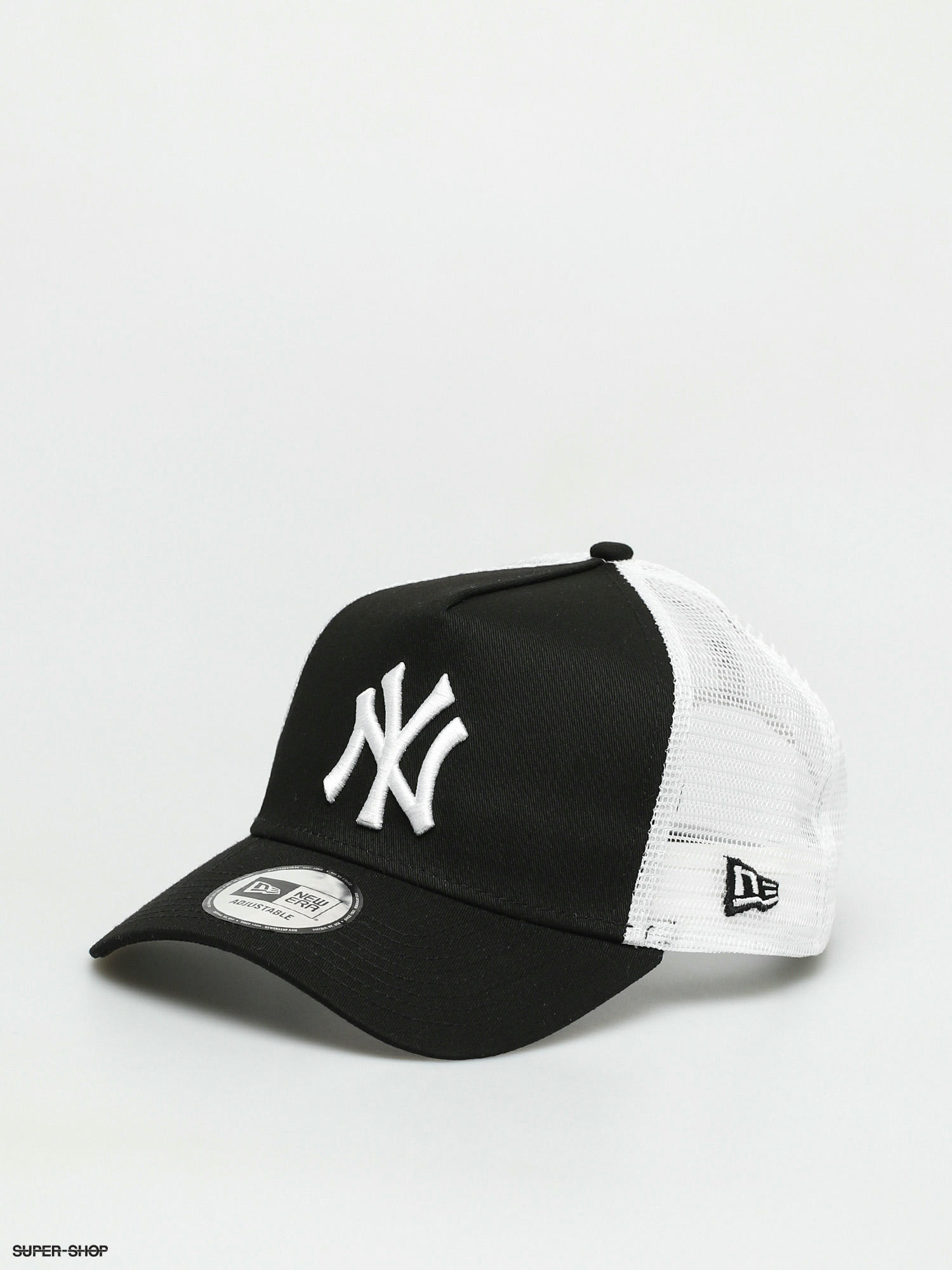 new york cap black and white