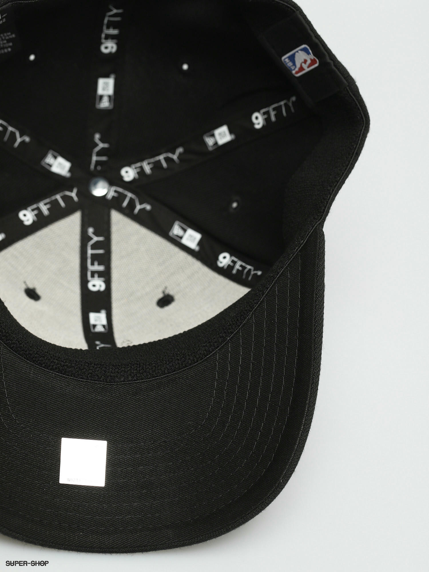 Chicago Bulls Black Camo 9Fifty New Era Fits Snapback Hat