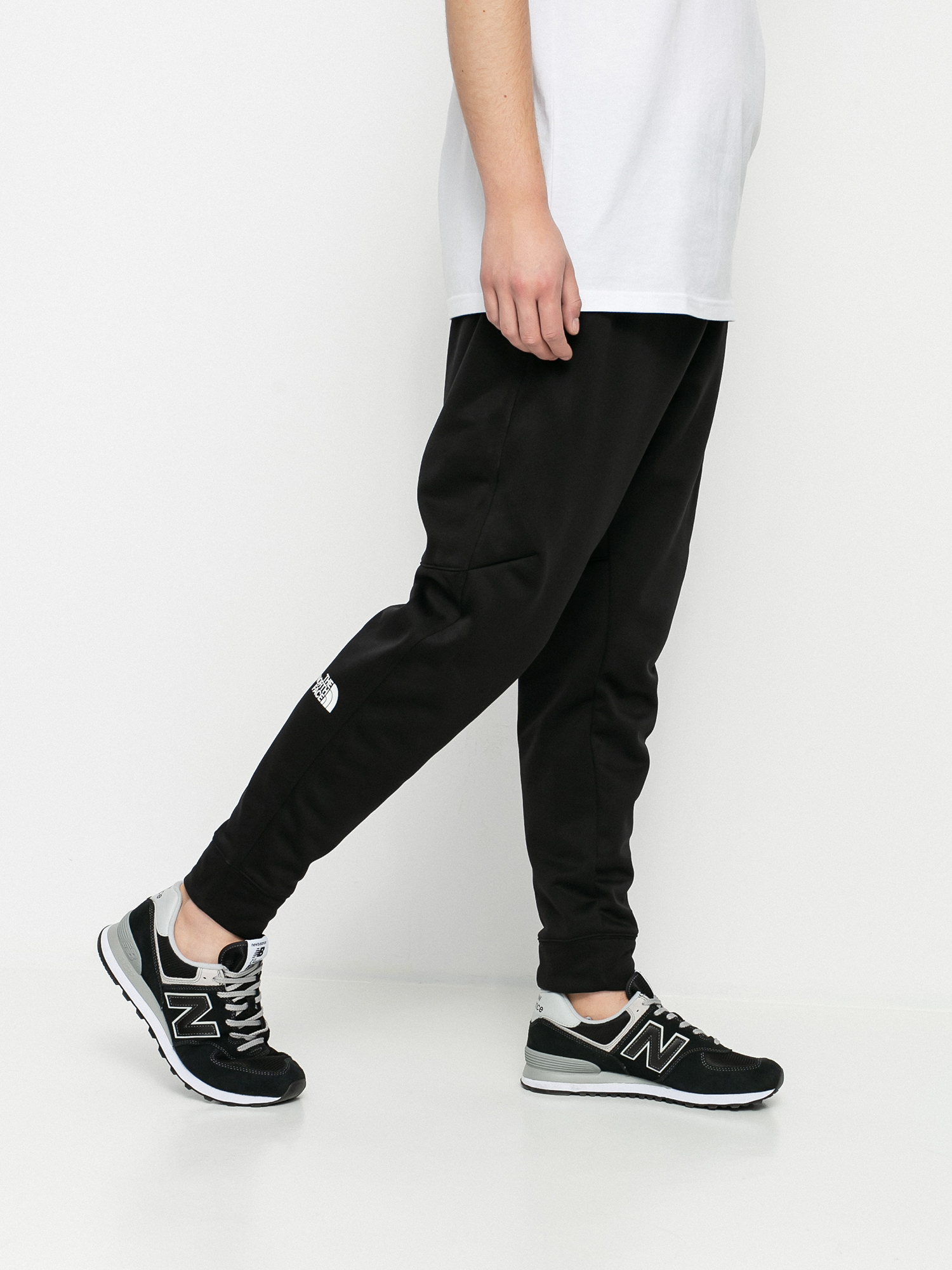 The North Face Surgent Cuffed Pants (tnf black)
