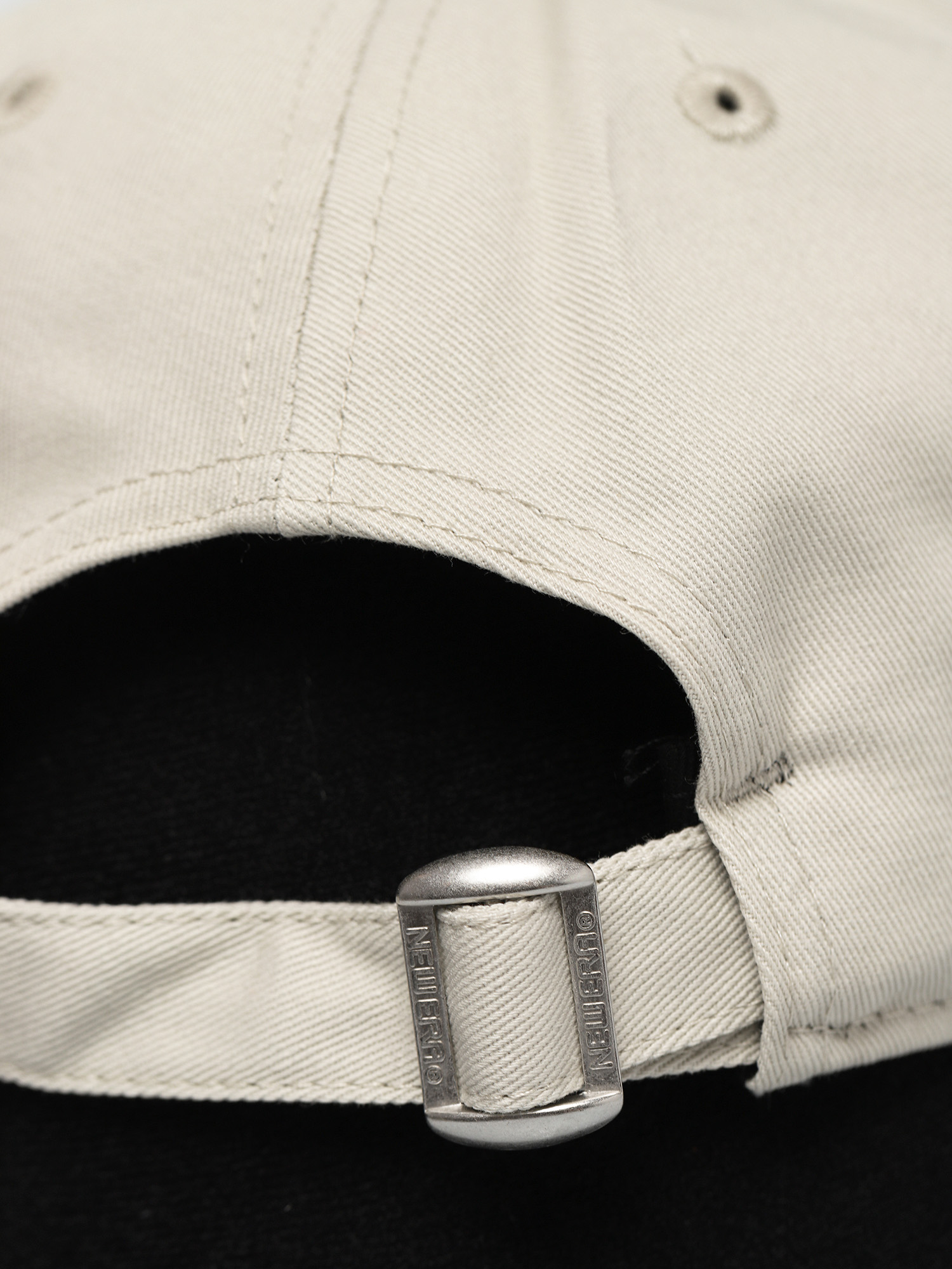 New Era League Essential 9Forty New York Yankees ZD Cap (med beige)