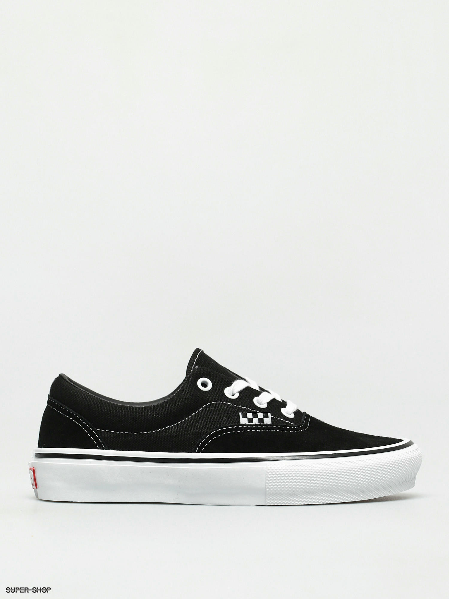 black and white vans low cut