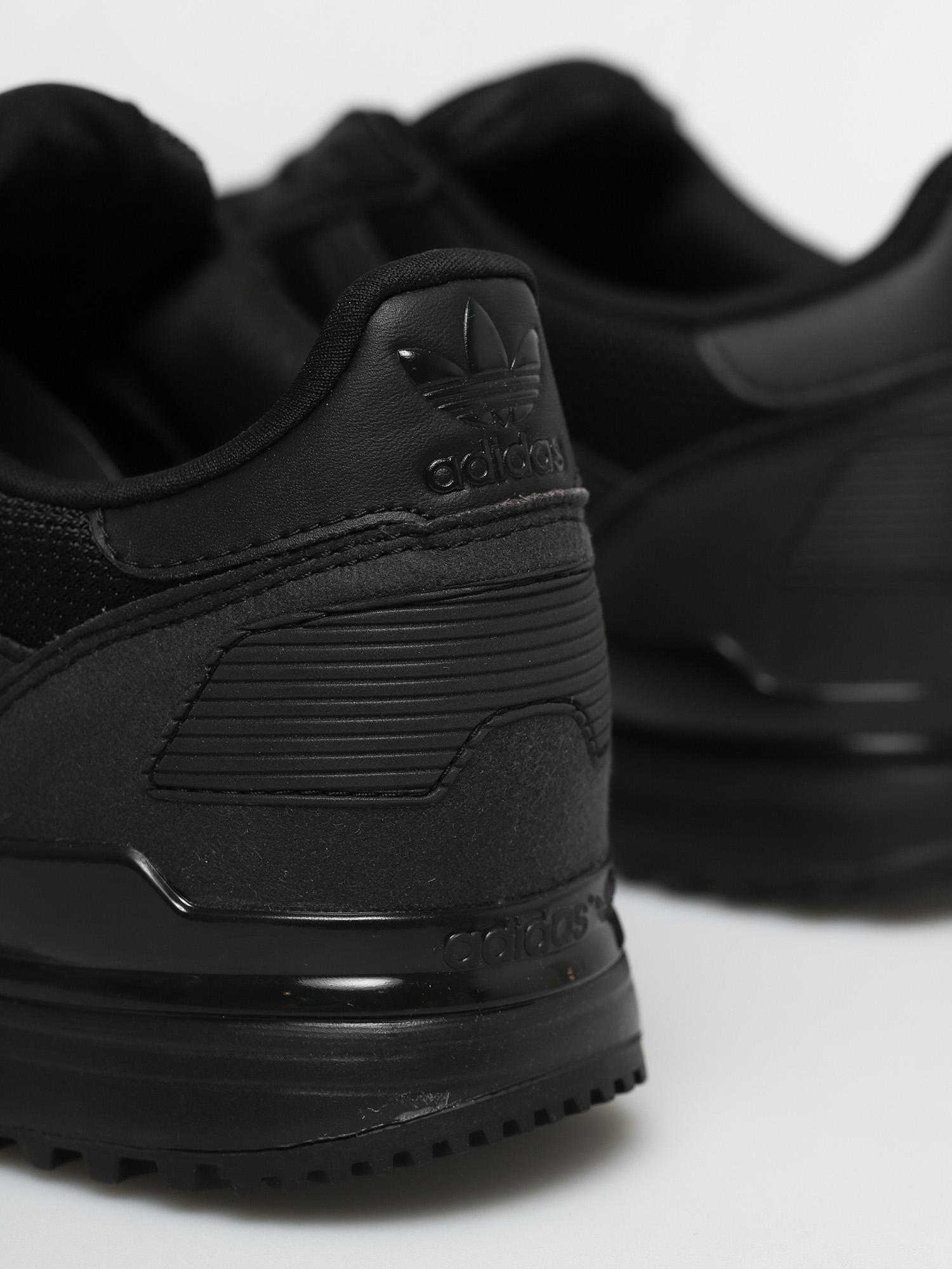 adidas Originals Zx 700 Shoes (cblack/cblack/cblack)