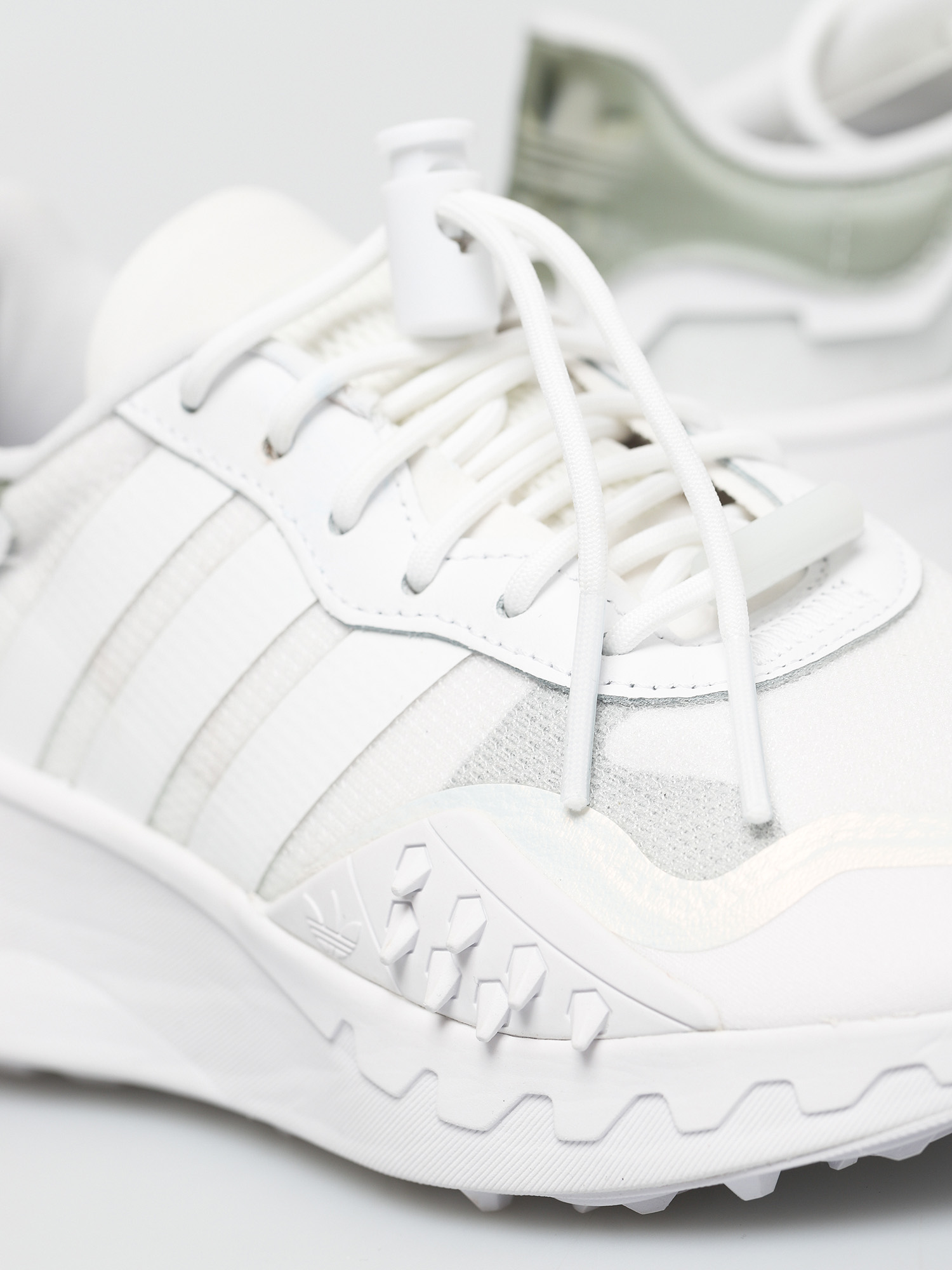 adidas Originals Choigo Shoes Wmn (ftwwht/ftwwht/silvmt)