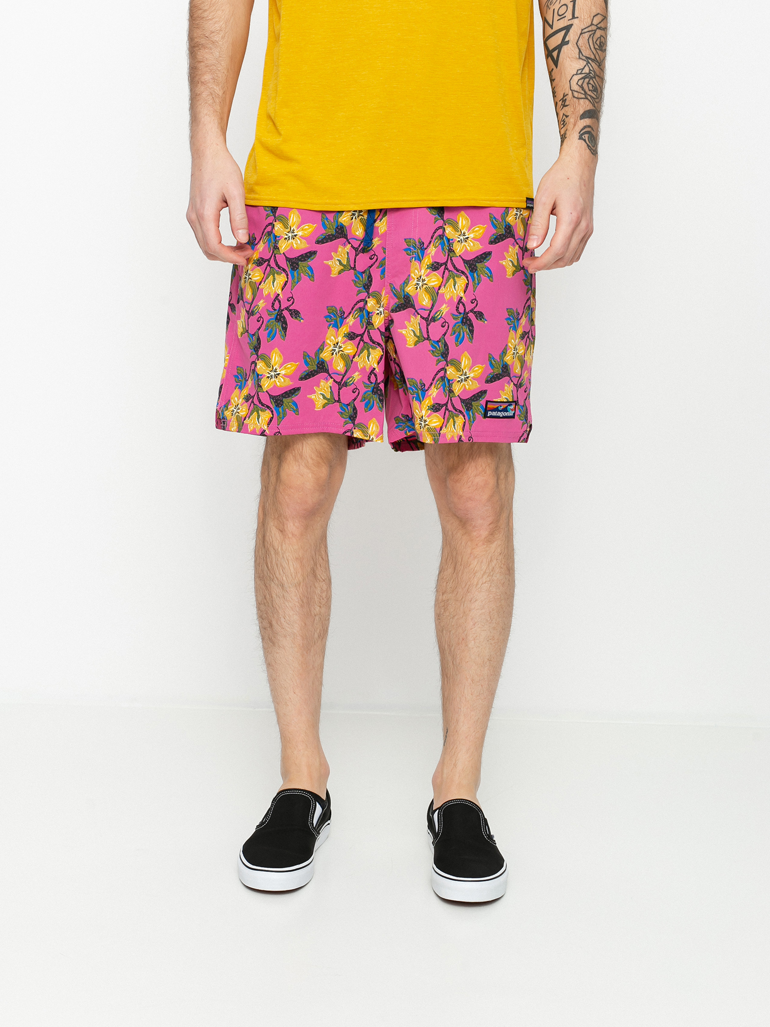Patagonia Stretch Wavefarer Volley Shorts 16in Boardshorts (squash blossom/marble pink)