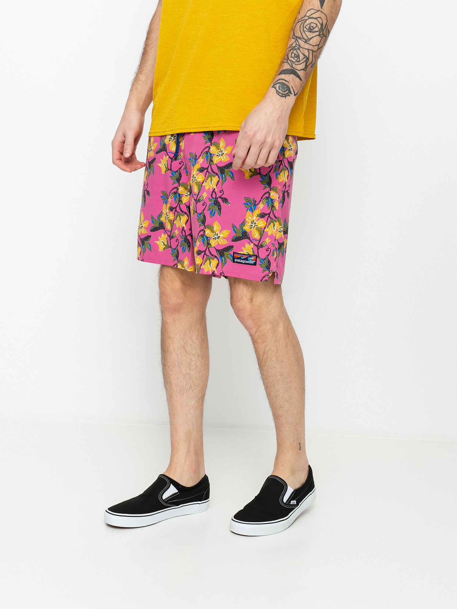 Patagonia Stretch Wavefarer Volley Shorts 16in Boardshorts (squash blossom/marble pink)