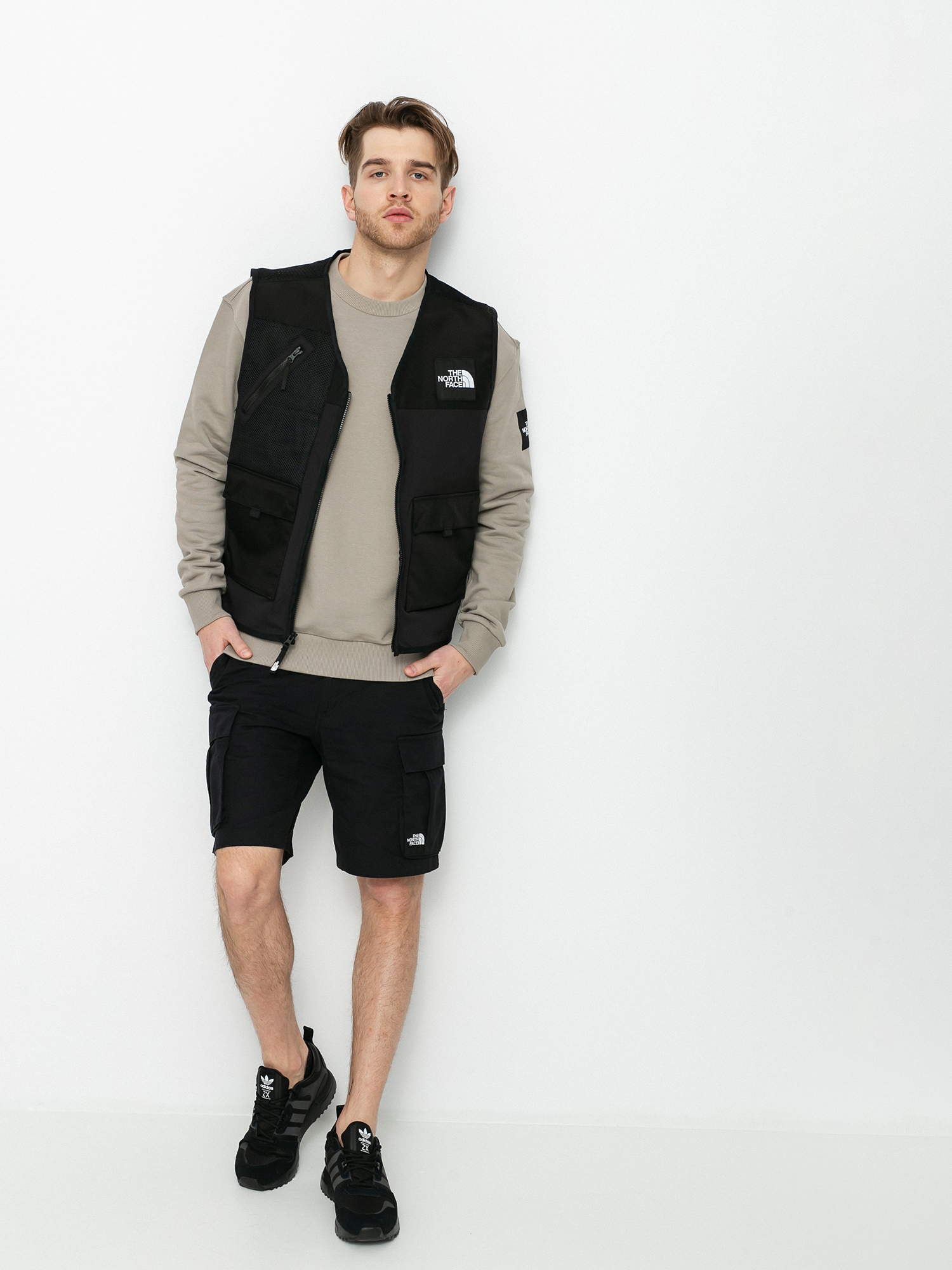 The North Face Black Box Utility Vest Jacket (tnf black)