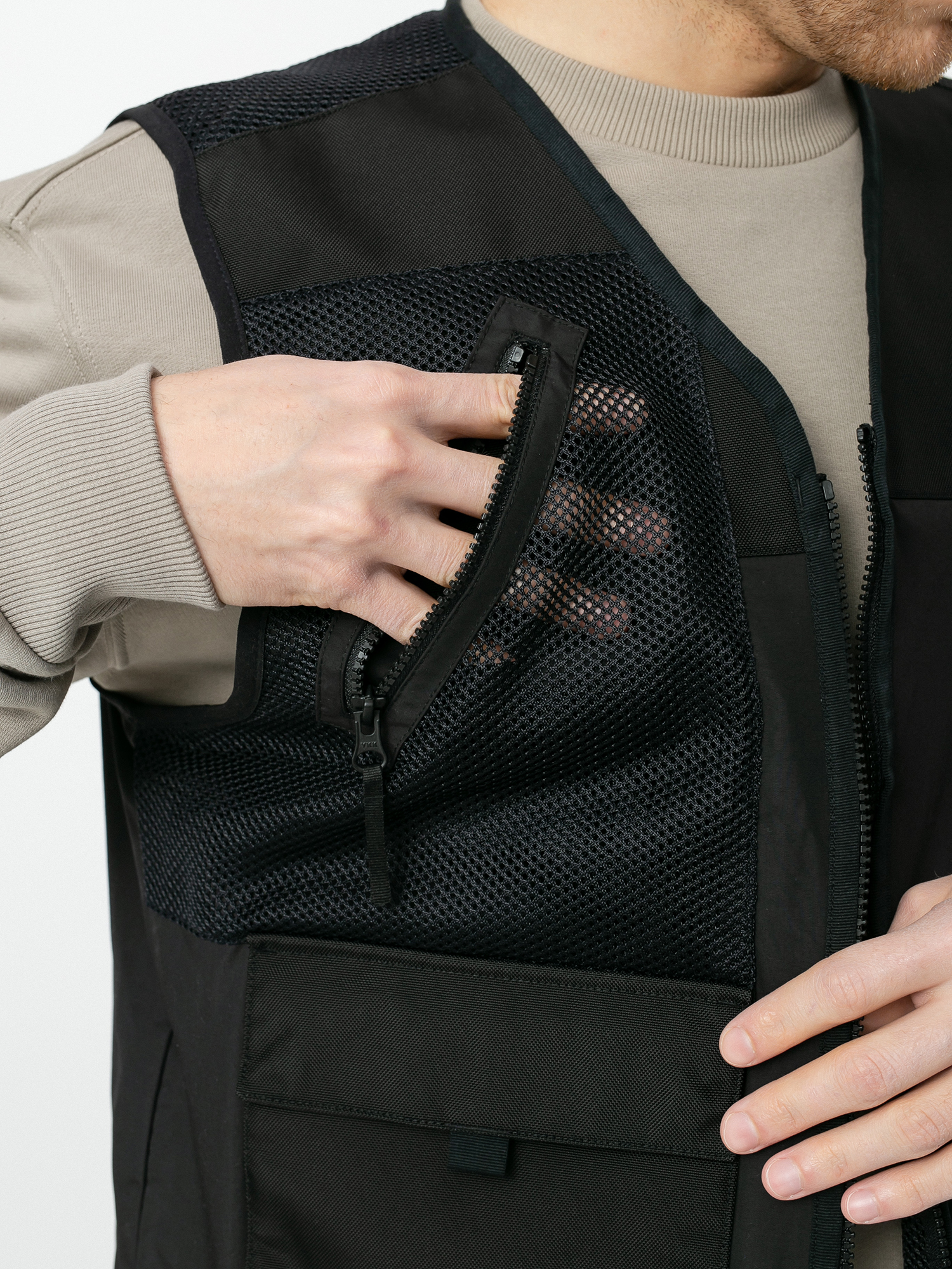 The North Face Black Box Utility Vest Jacket (tnf black)