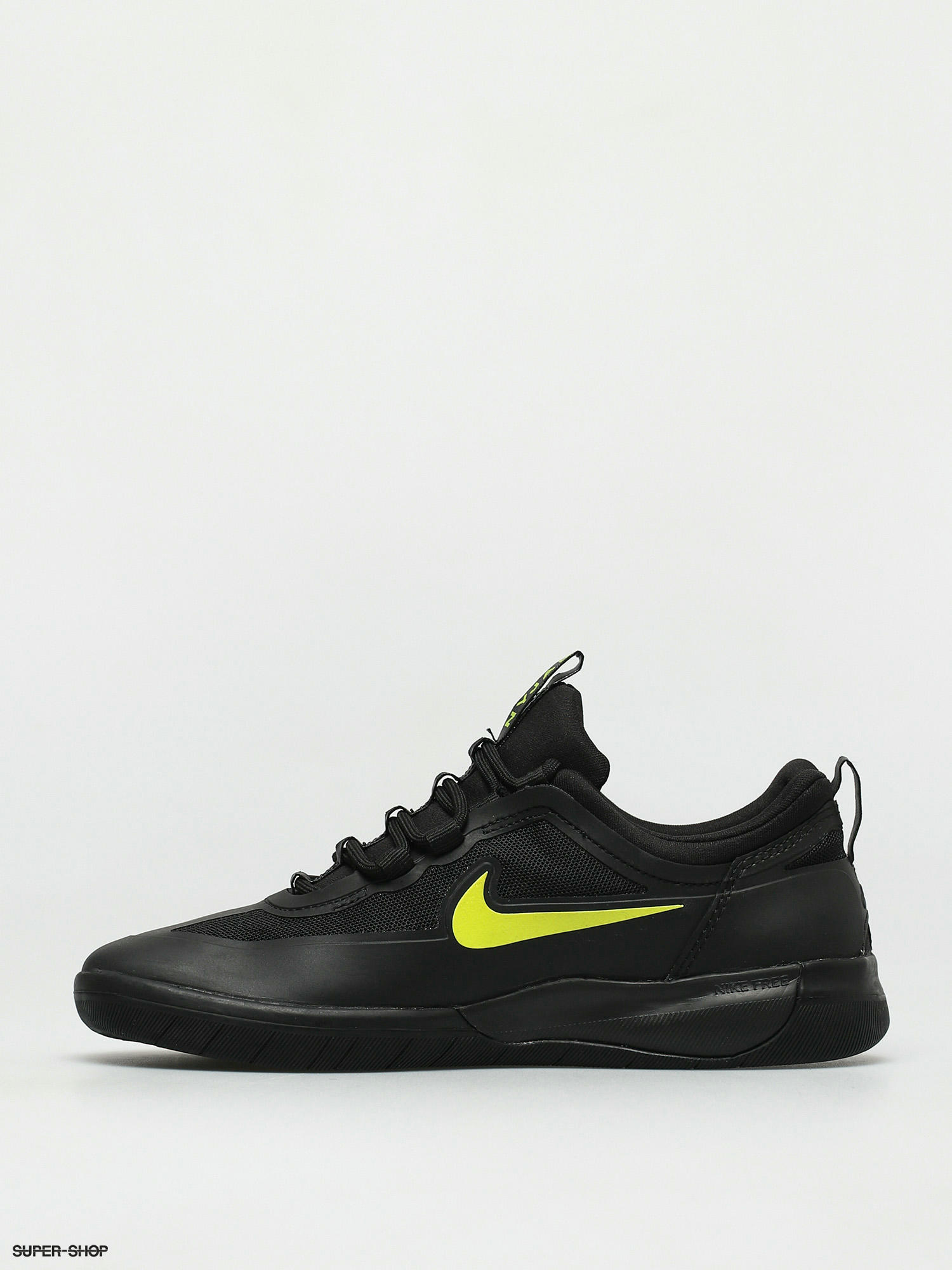 nyjah shoes black