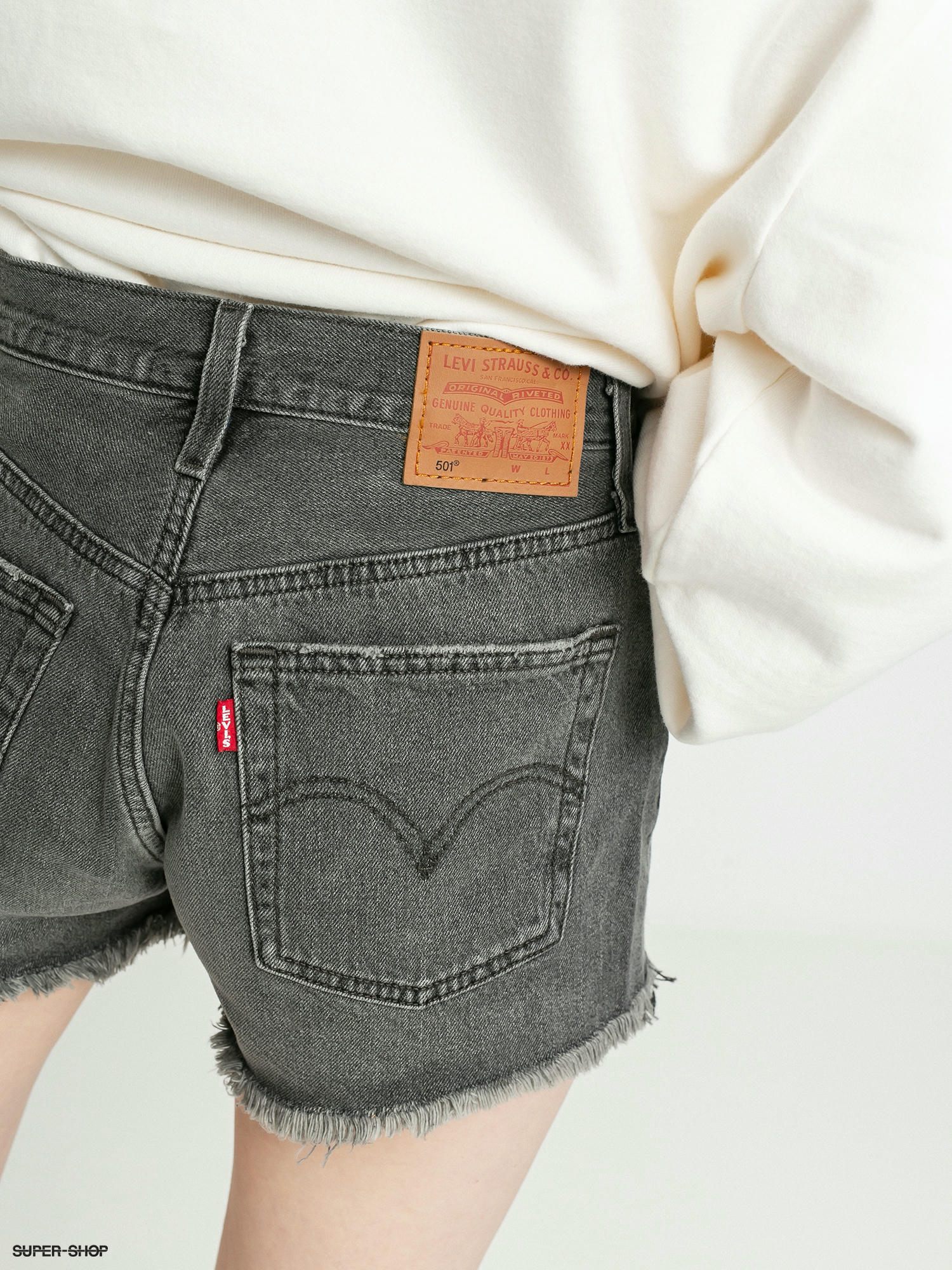 gray levis shorts