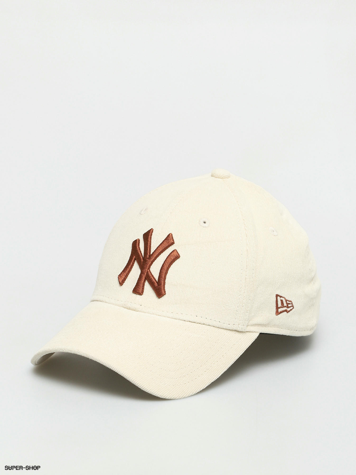 light beige hat