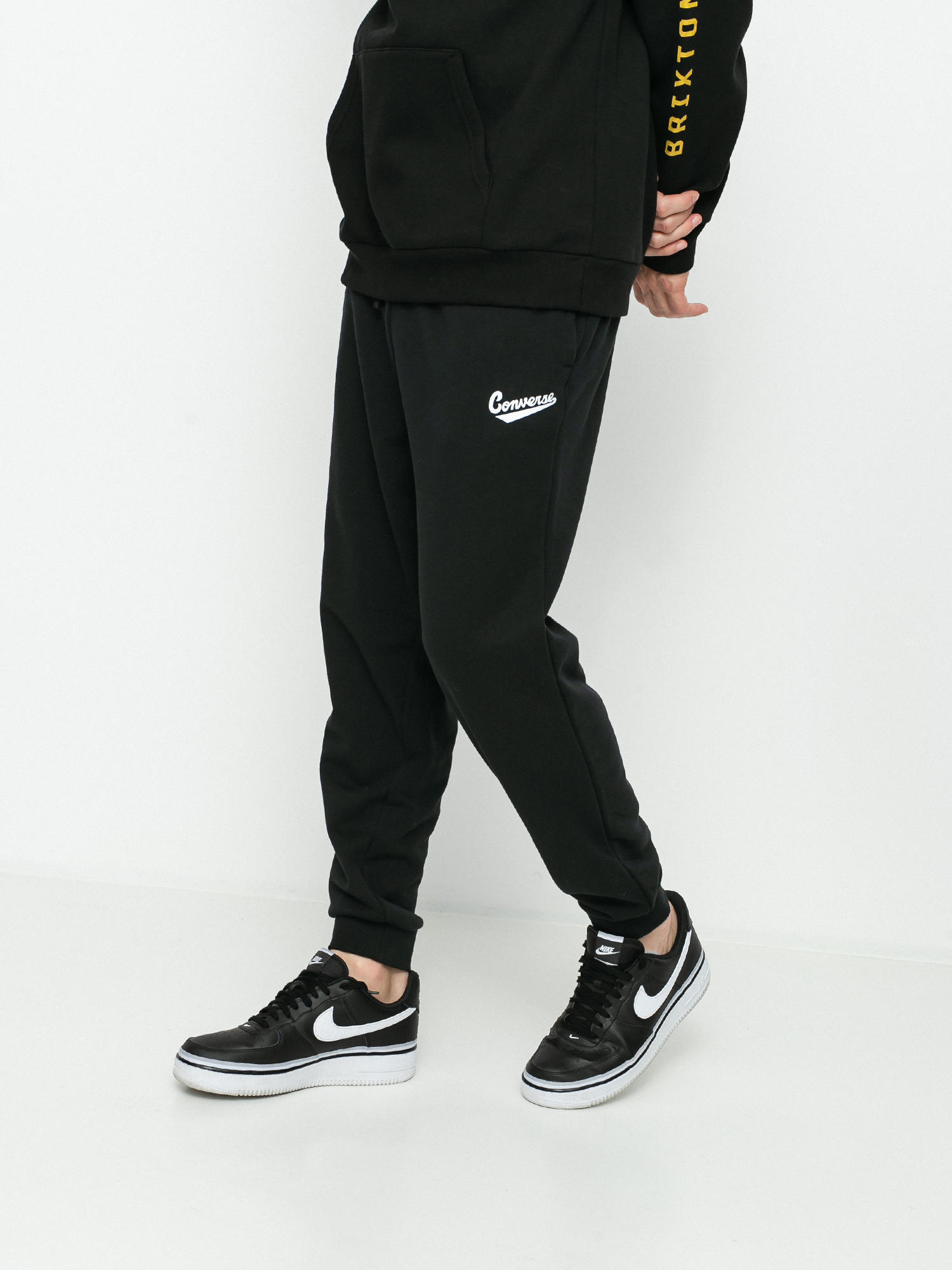 converse nova joggers