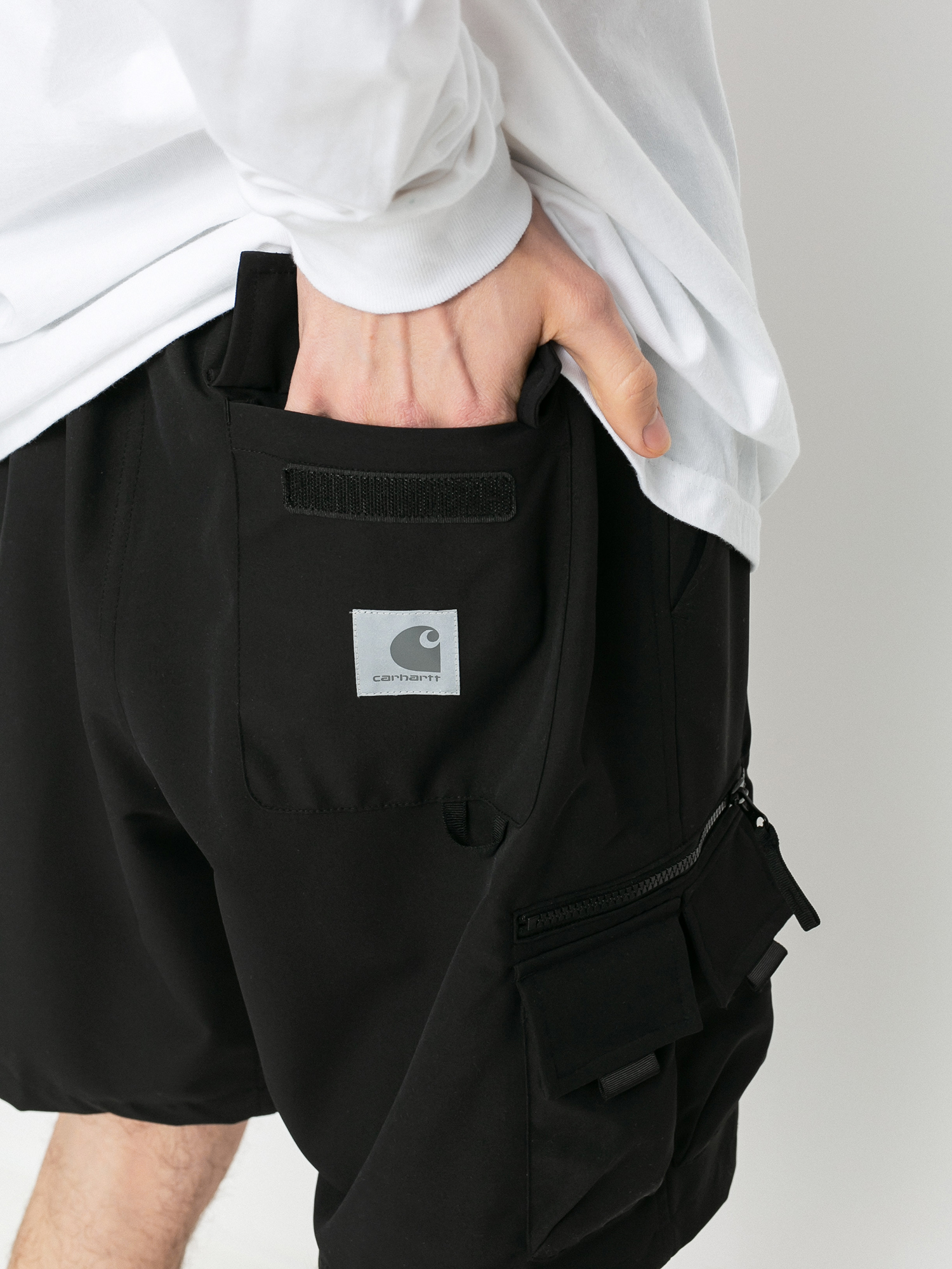 Carhartt WIP Elmwood Shorts (black)