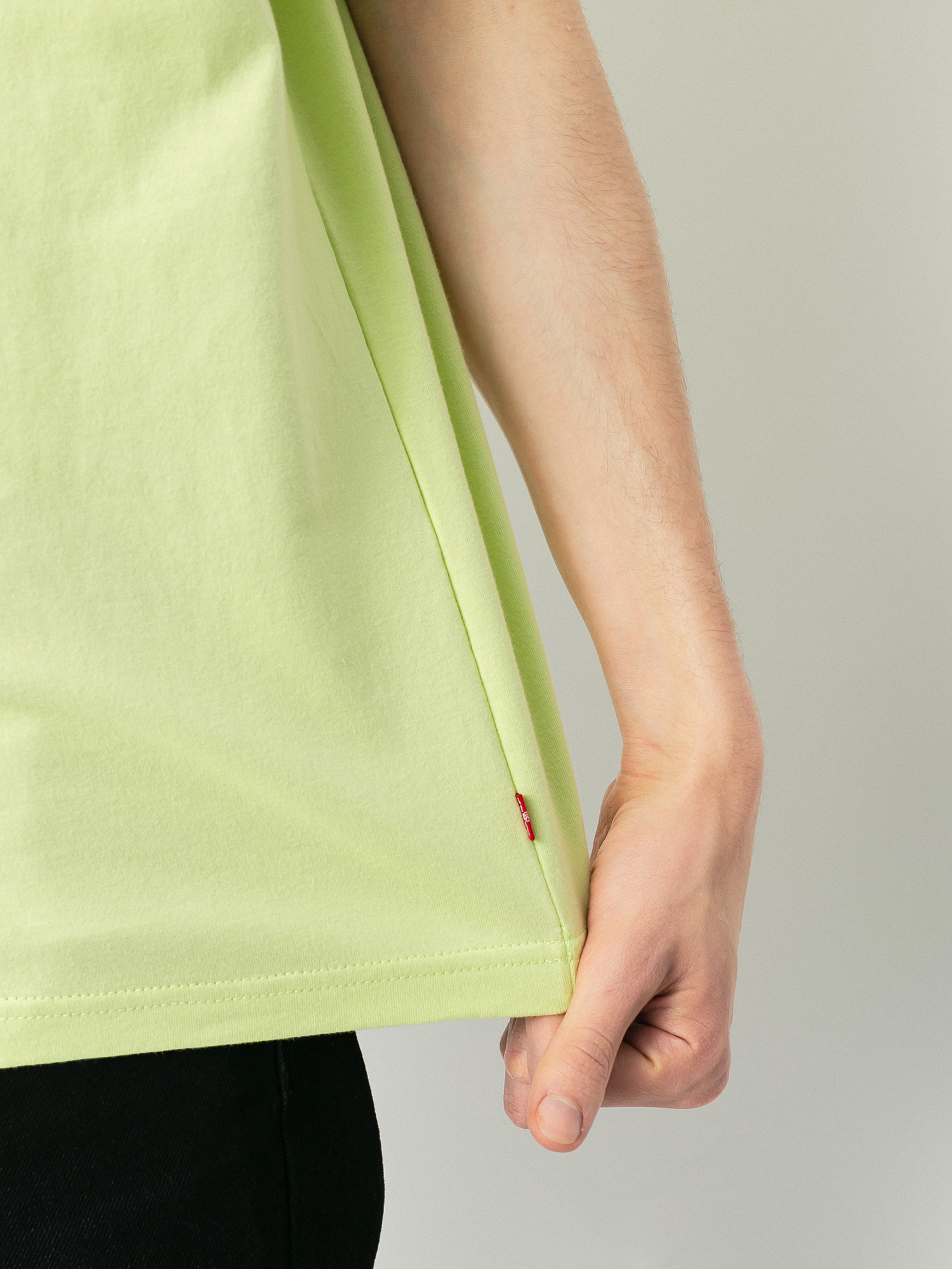 Levi's® Relaxed Fit T-shirt (corelogo mv shado)