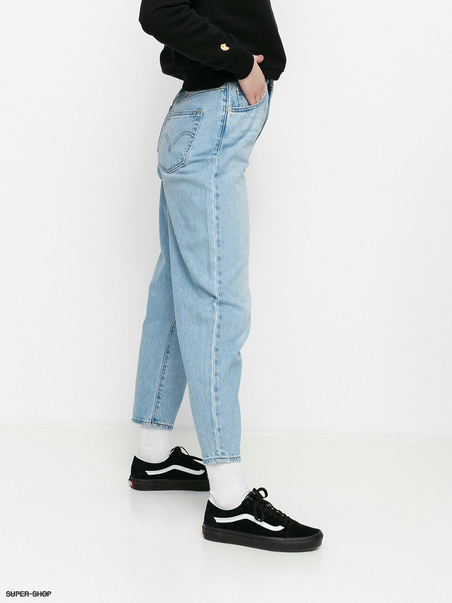 levi's high loose tapered jean in lightwash blue