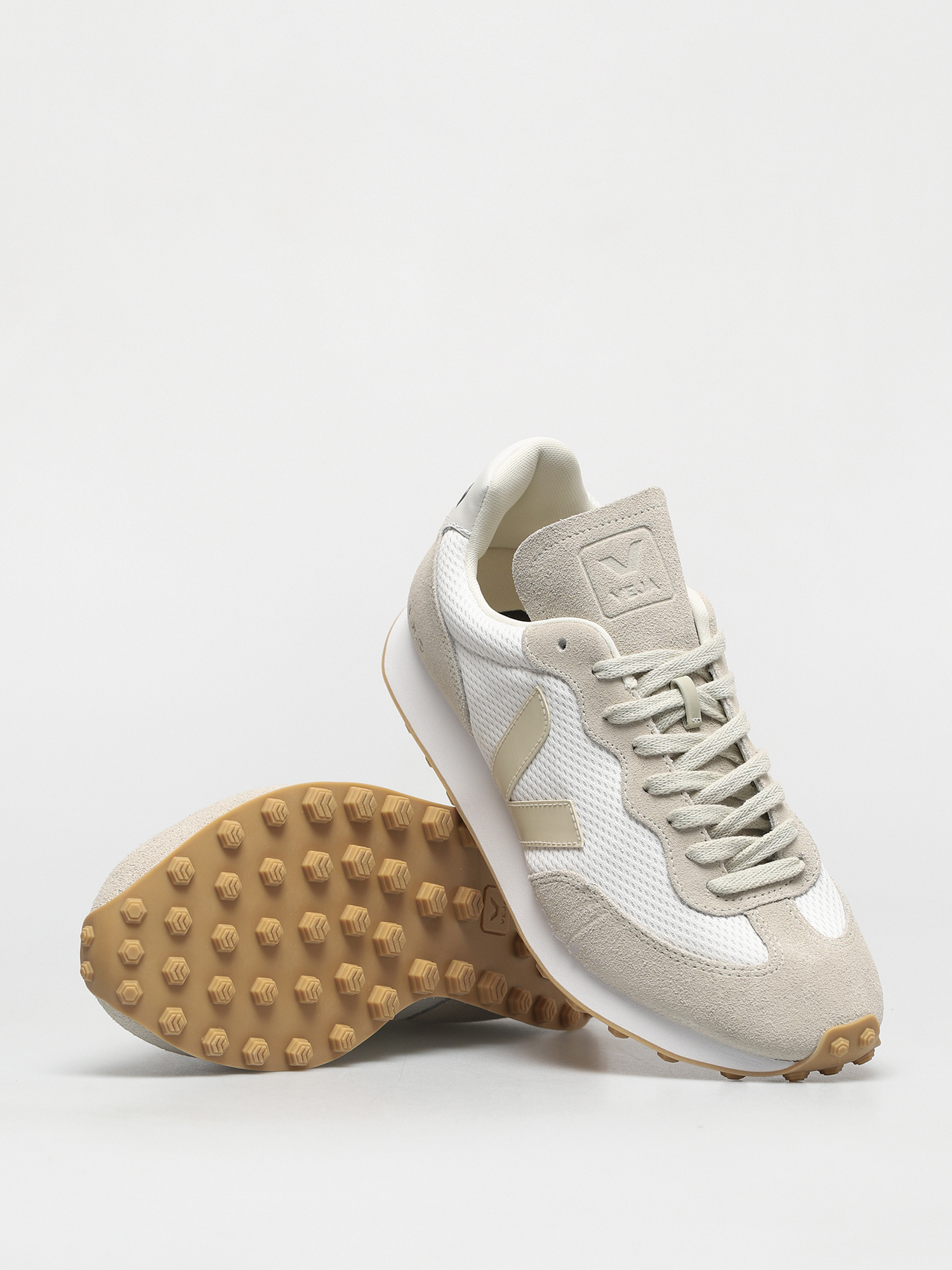 Veja Rio Branco Shoes (alveomesh white pierre natural)