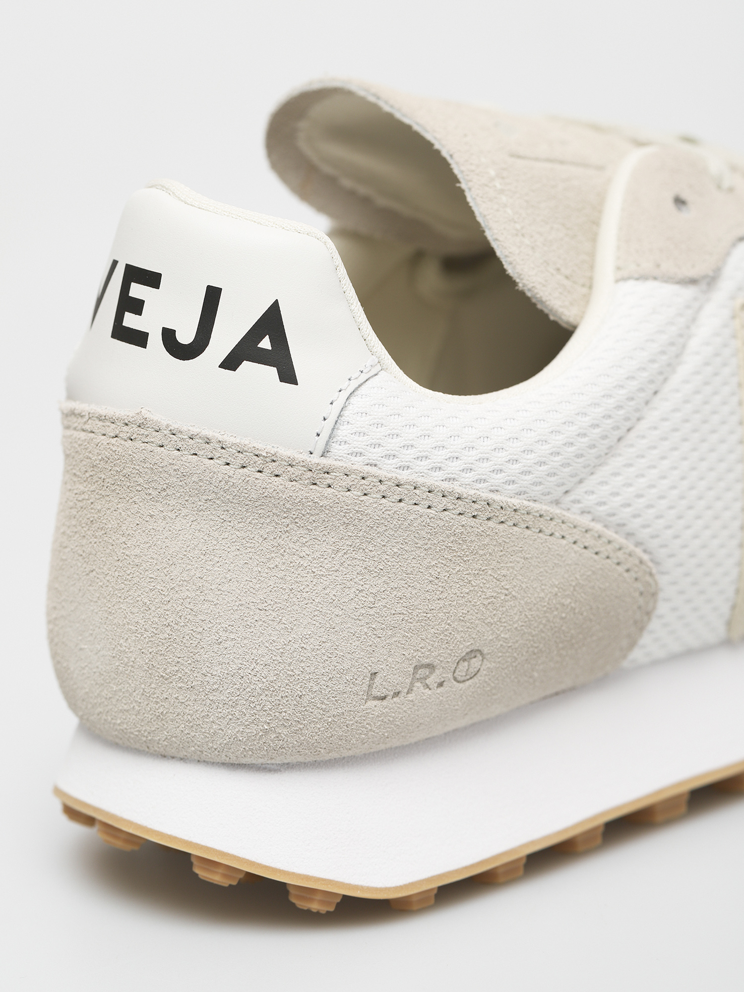 Veja Rio Branco Shoes (alveomesh white pierre natural)