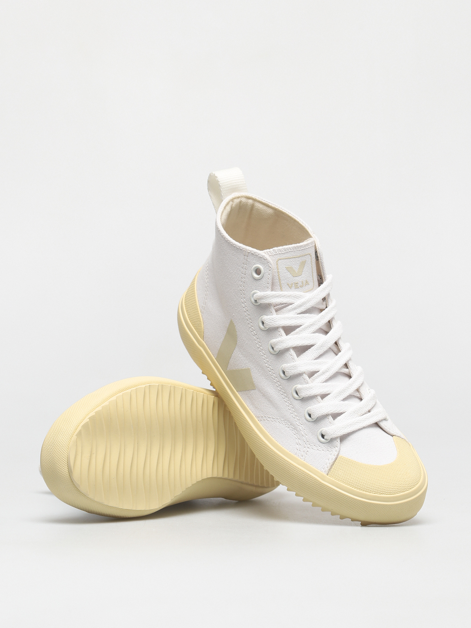Veja Nova High Shoes Wmn (canvas white butter sole)