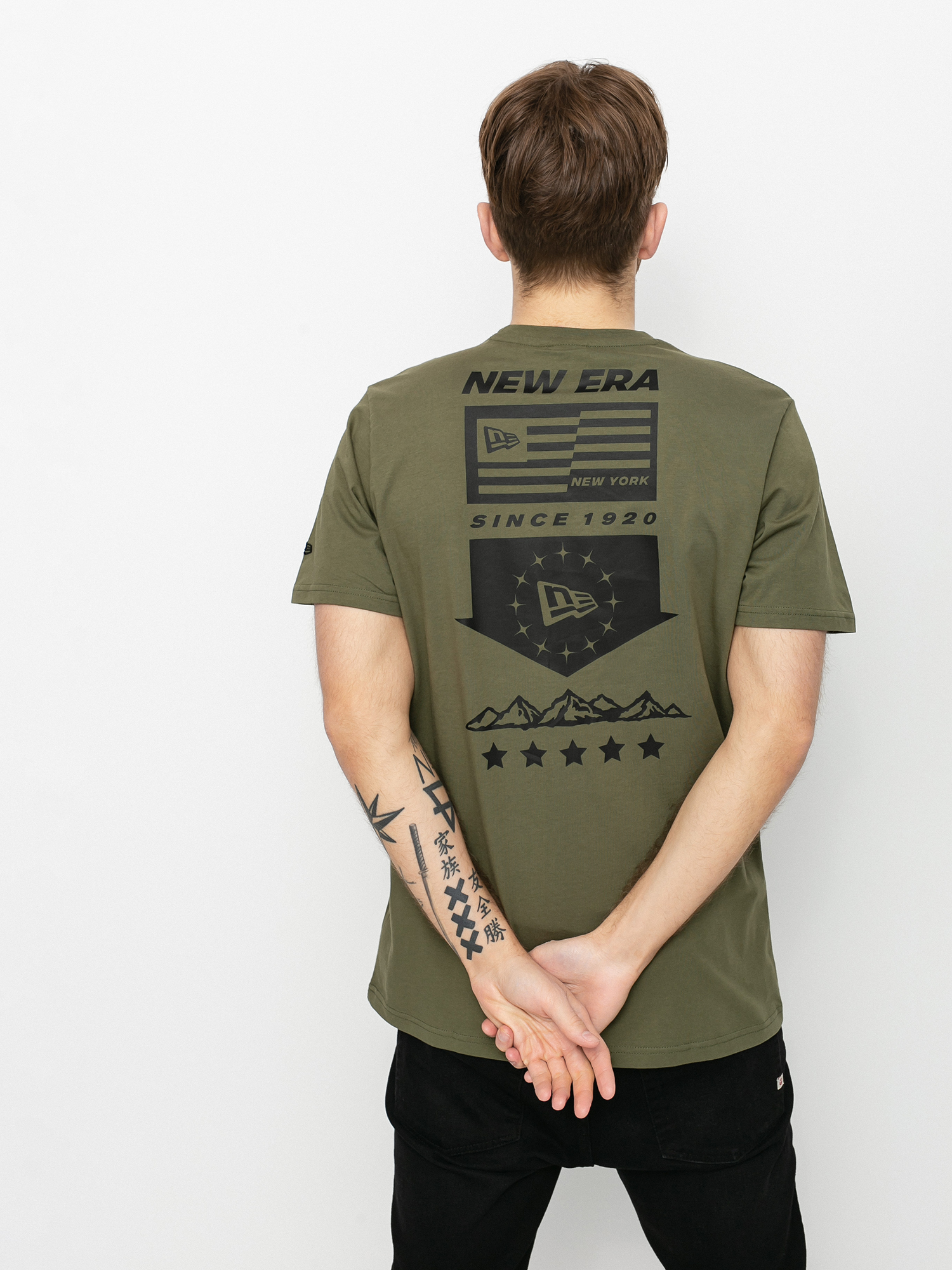 New Era Outdoor Utility Graphic T-shirt (green med)
