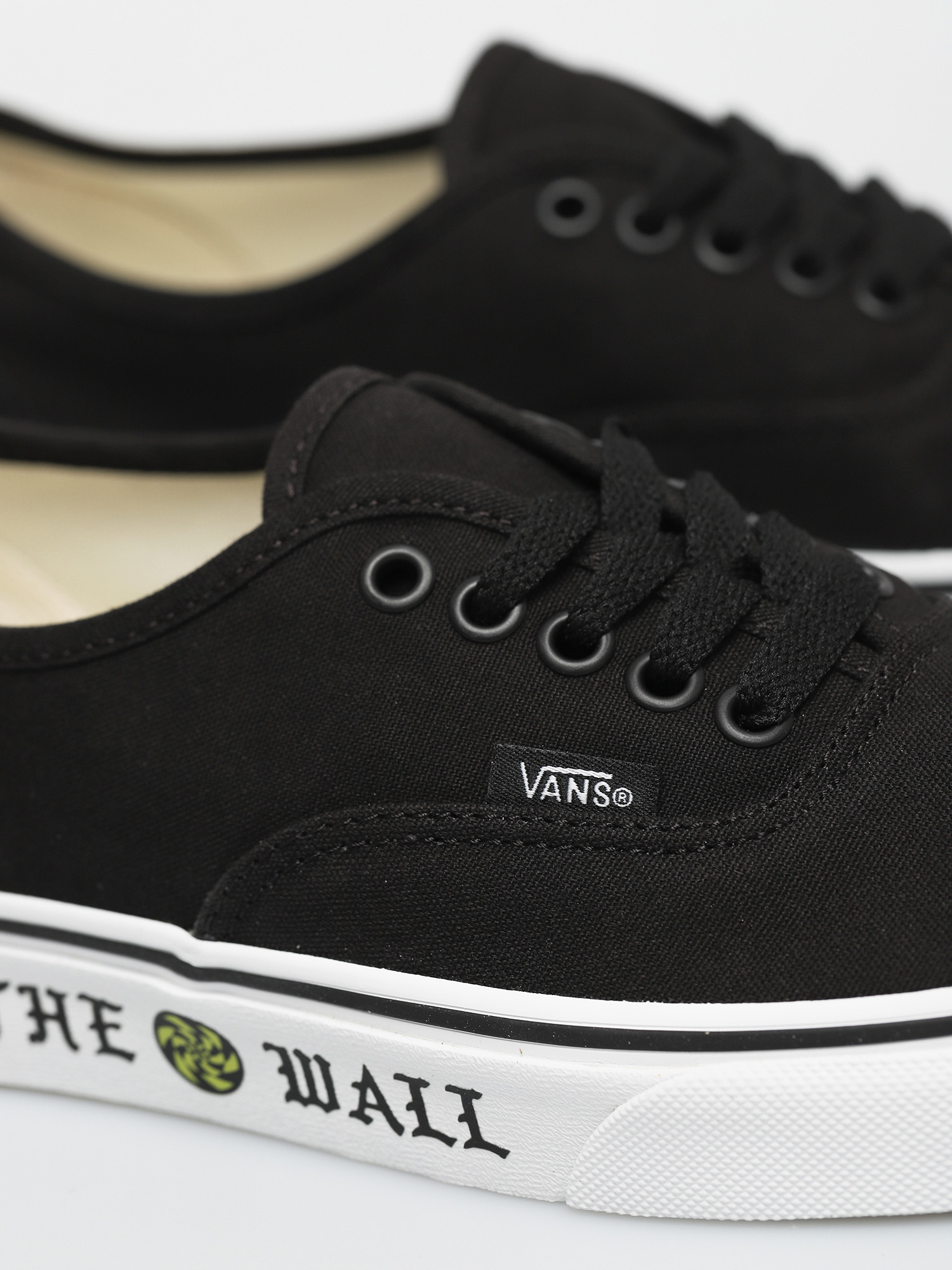Vans Authentic Shoes (sidewall otw/black)