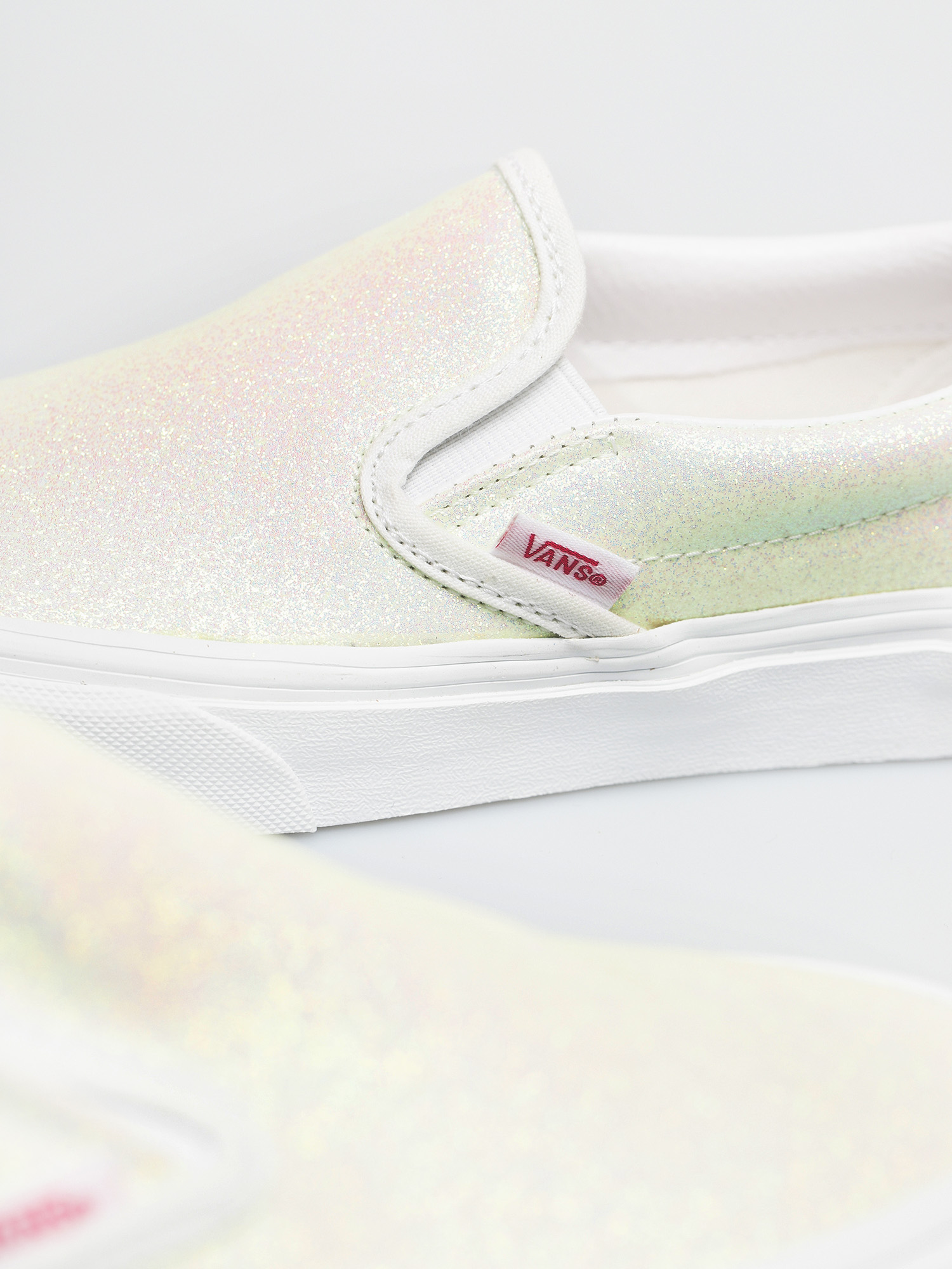 Vans Classic Slip On Shoes (uv glitter pink/true white)