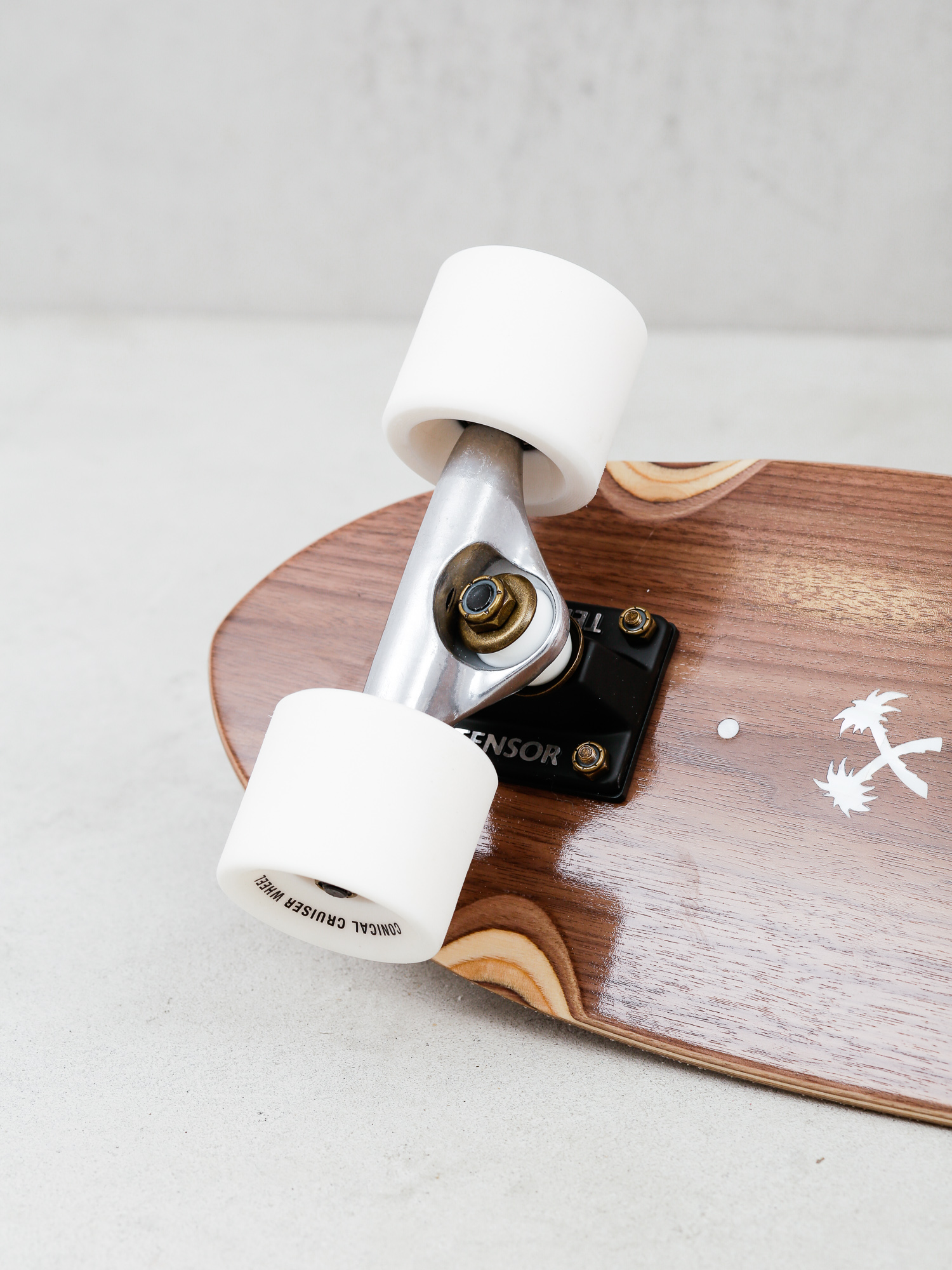 Globe Blazer Cruiser (walnut)