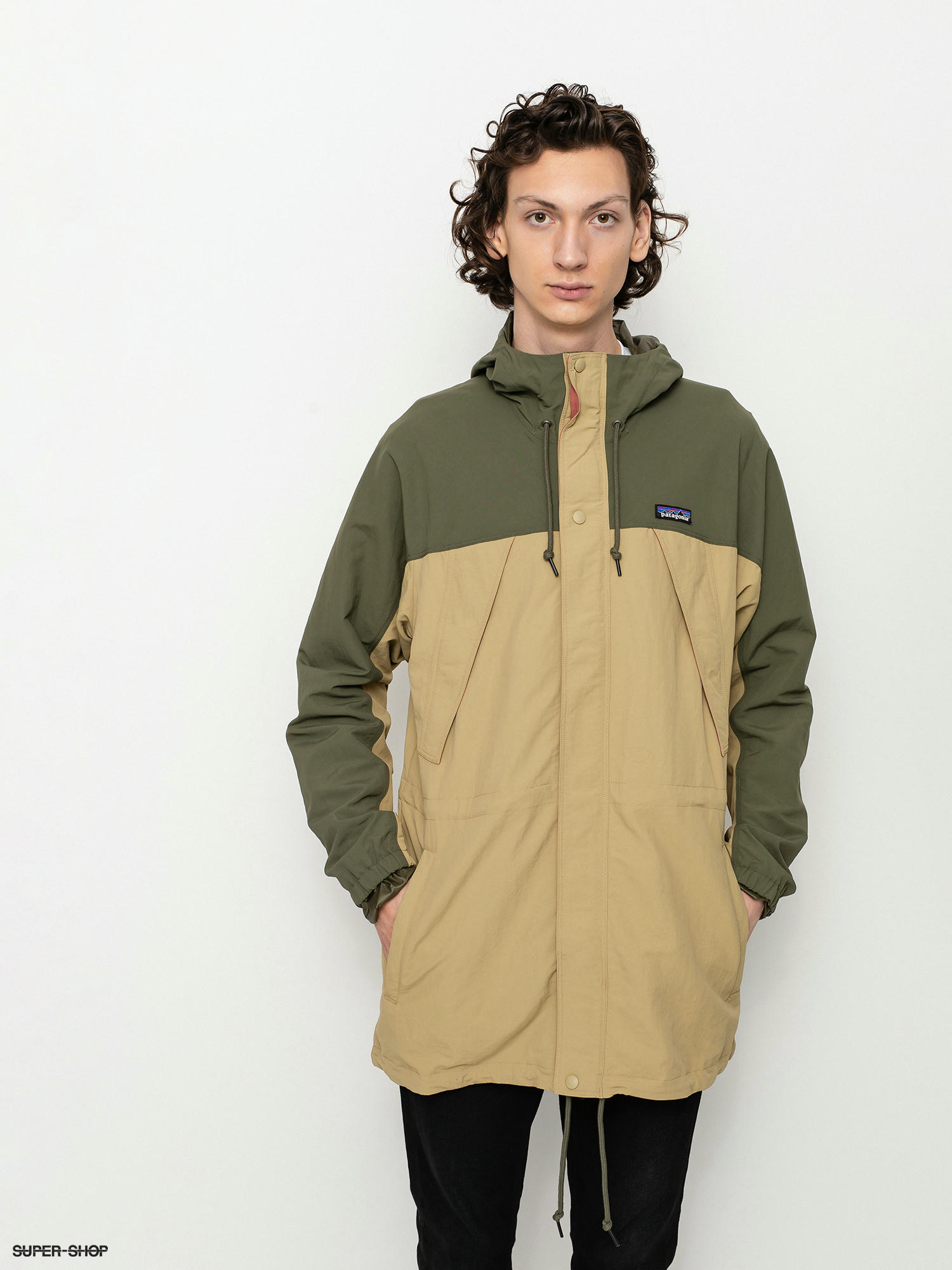 Patagonia Recycled Nylon Parka Jacket green classic tan