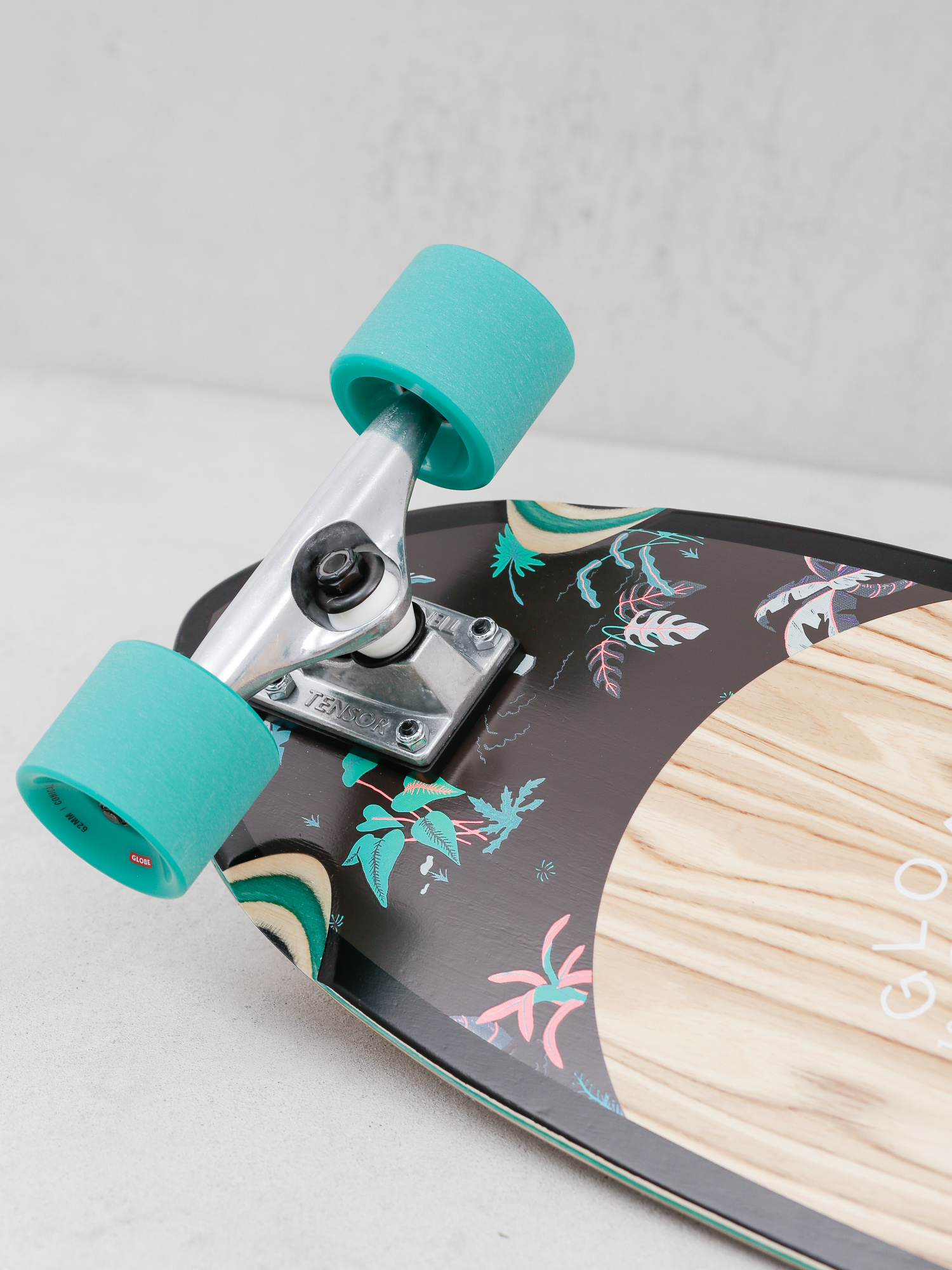 Globe Sun City Cruiser (olivewood/neon jungle)