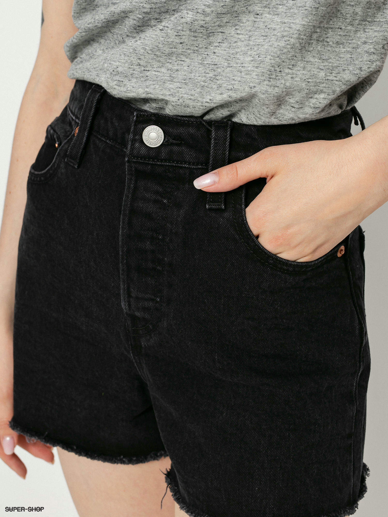 levis black womens shorts