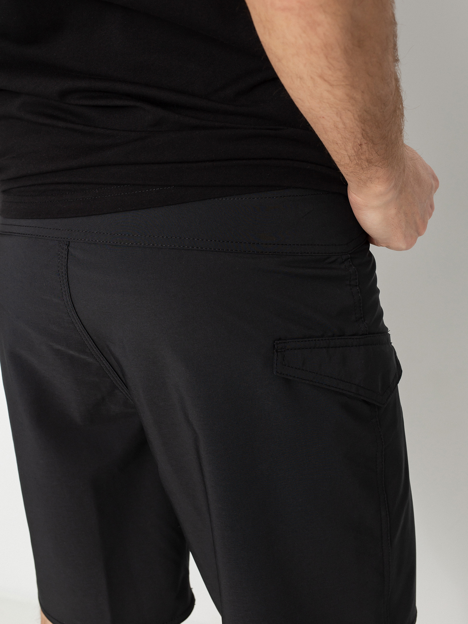 Volcom Lido Solid Mod 18 Boardshorts (black)