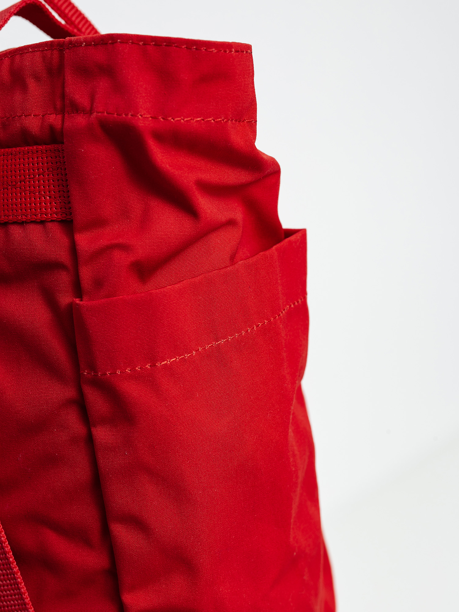 Fjallraven Kanken Totepack Bag (true red)