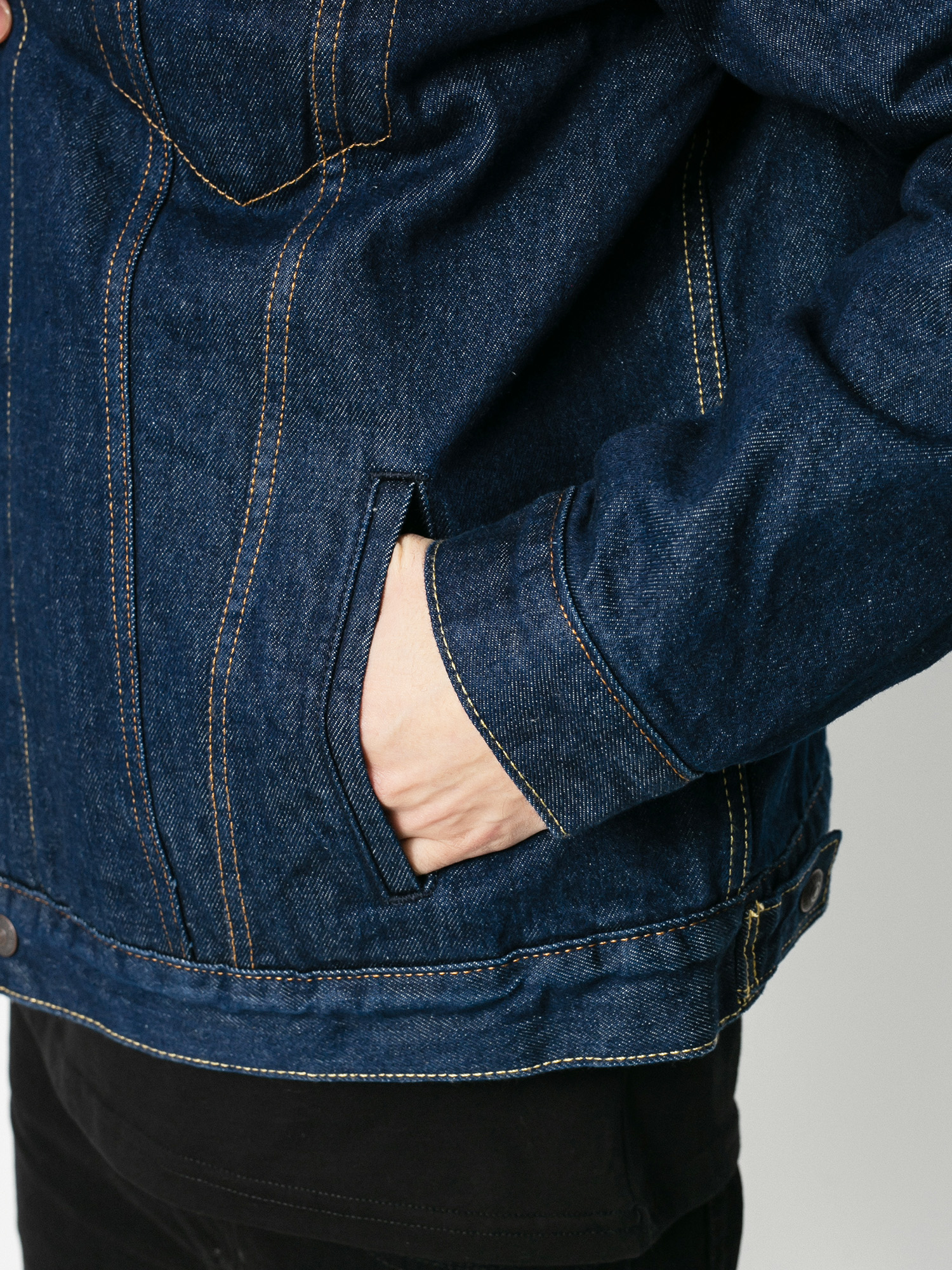 Levi's® Type 3 Sherpa Trucker Jacket (rockridge sherpa)