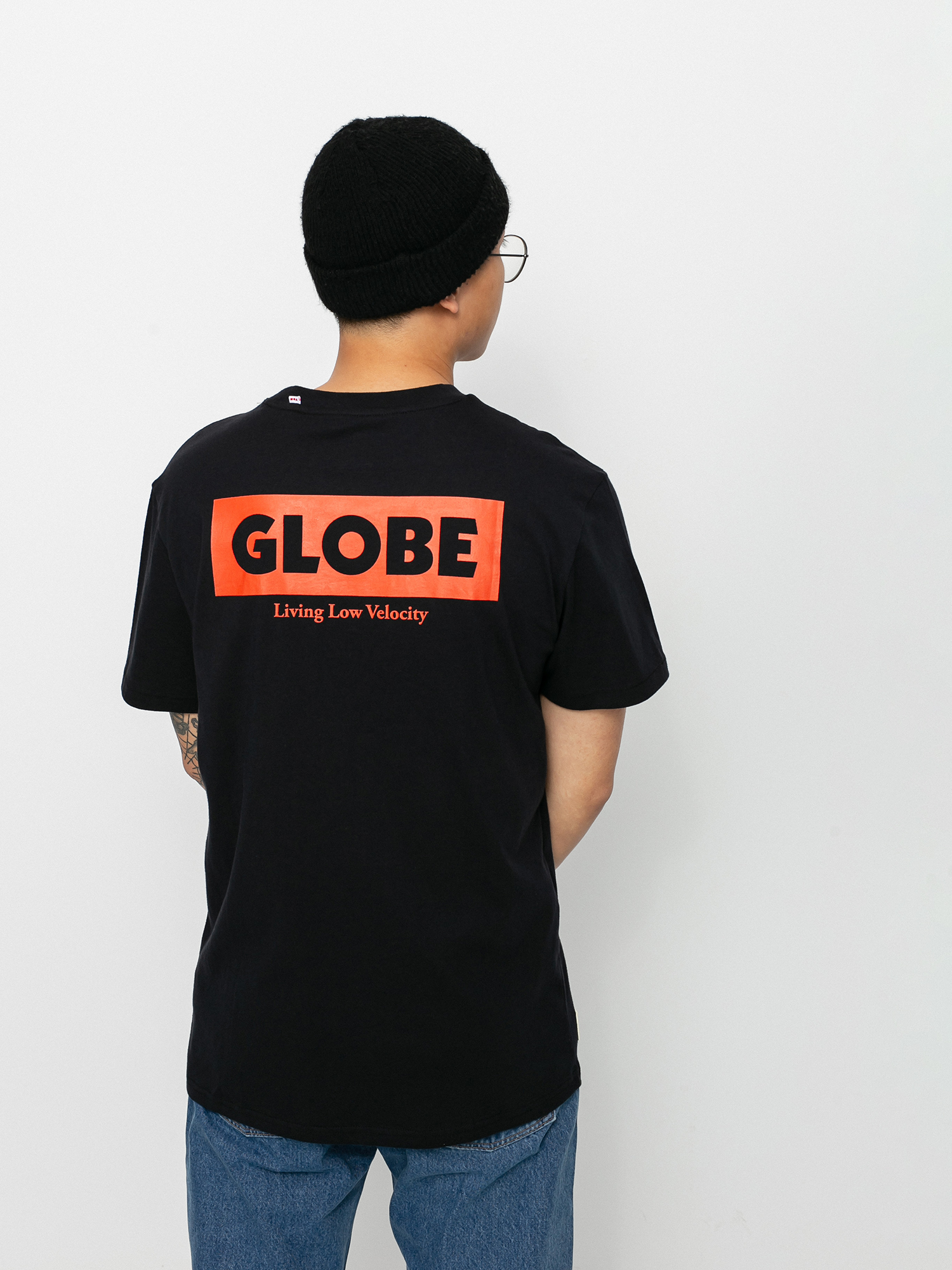Globe Living Low Velocity T-Shirt (black)